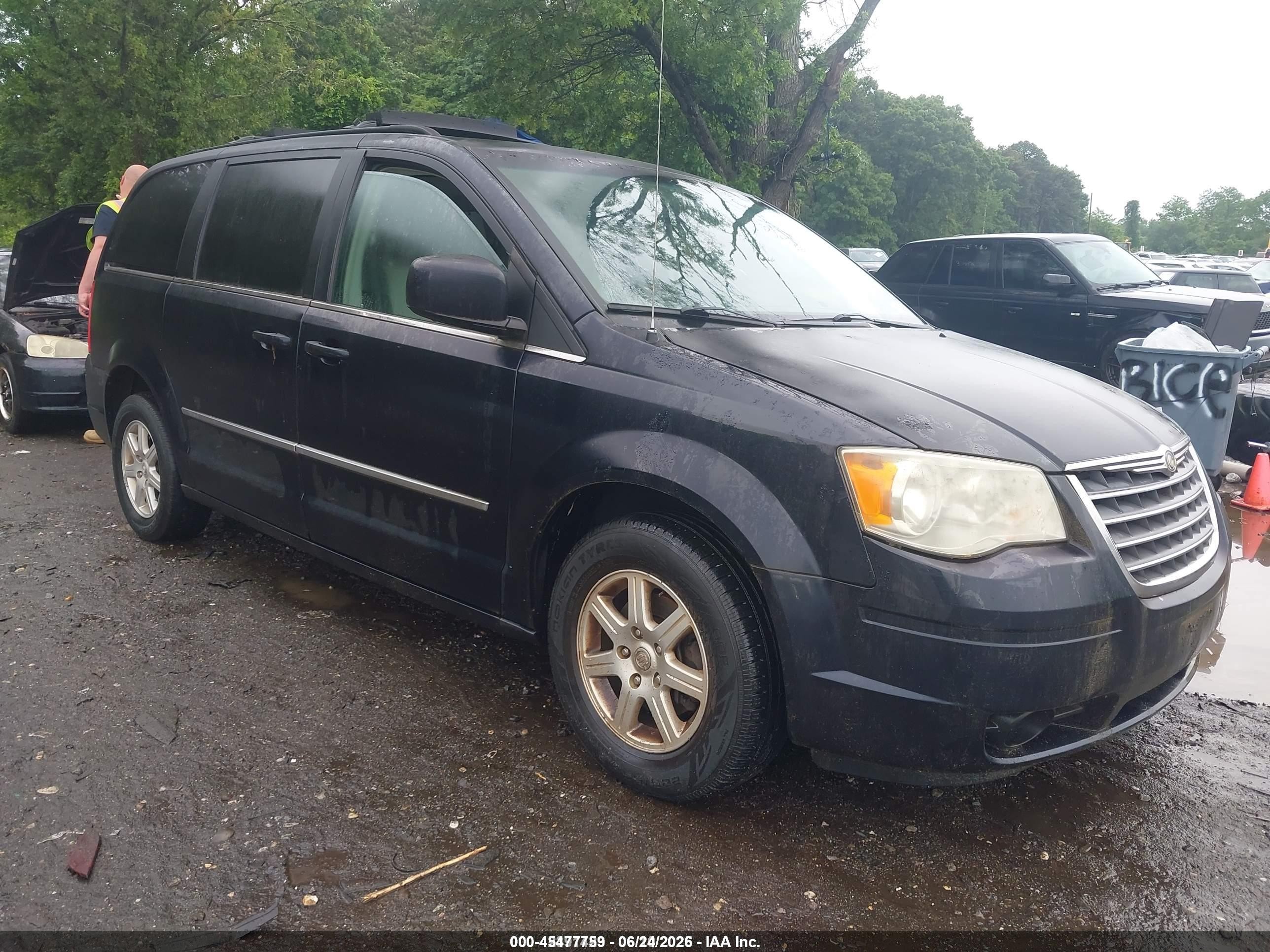 2010 Chrysler Town & Country Touring Plus, VIN 2A4RR8DXXAR320401 — Not stated