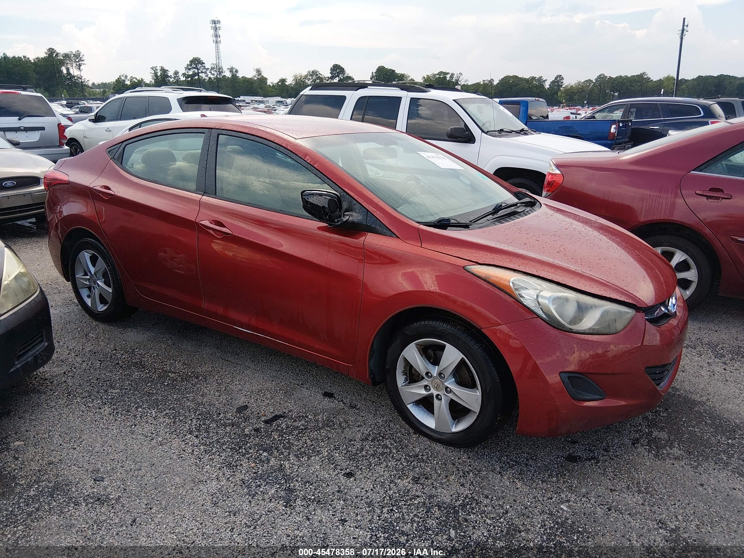2011 Hyundai Elantra Limited, VIN KMHDH4AE0BU150676 — Normal wear