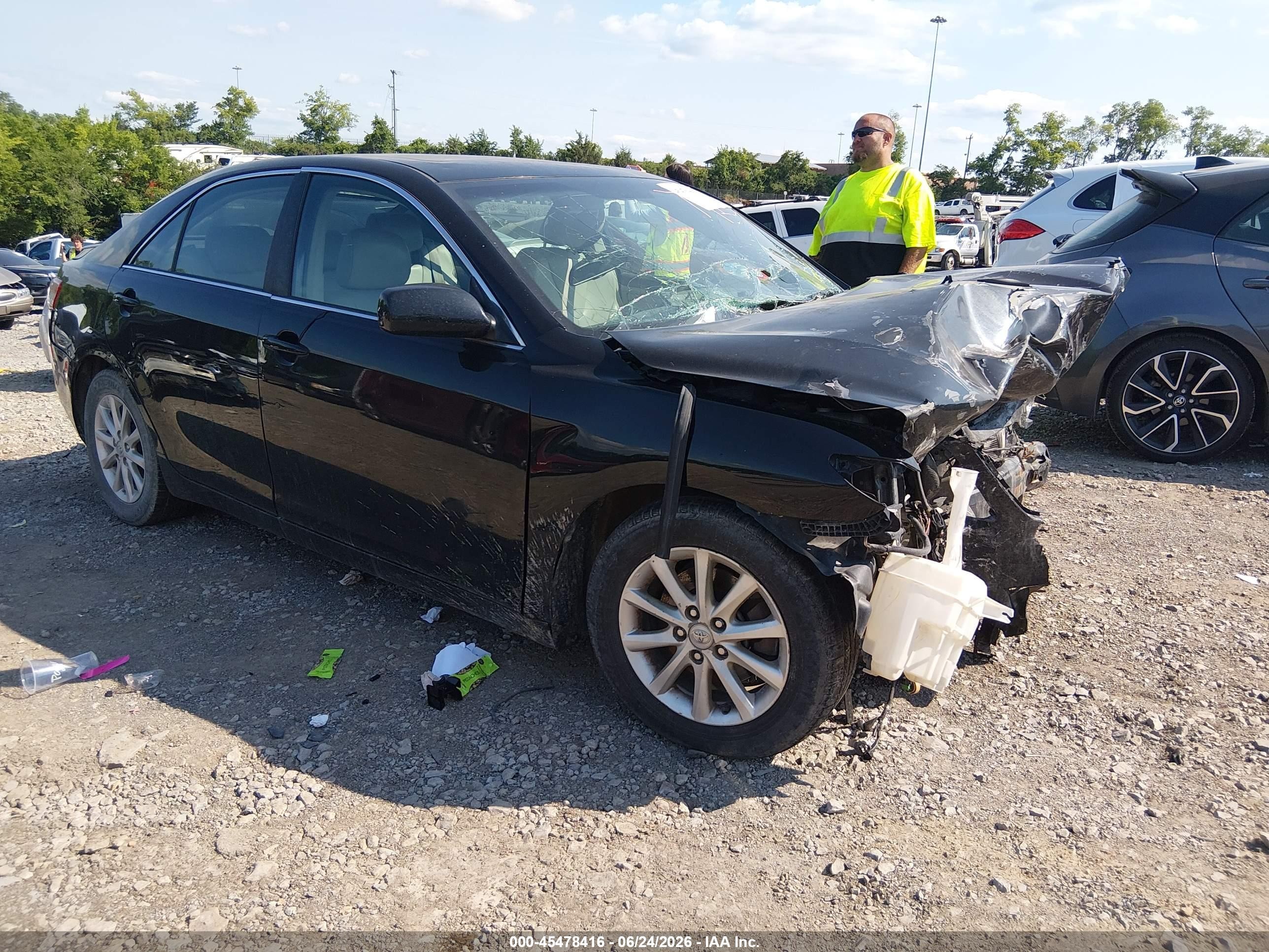 2010 Toyota Camry LE, VIN 4T1BK3EK8AU099526 — Front end