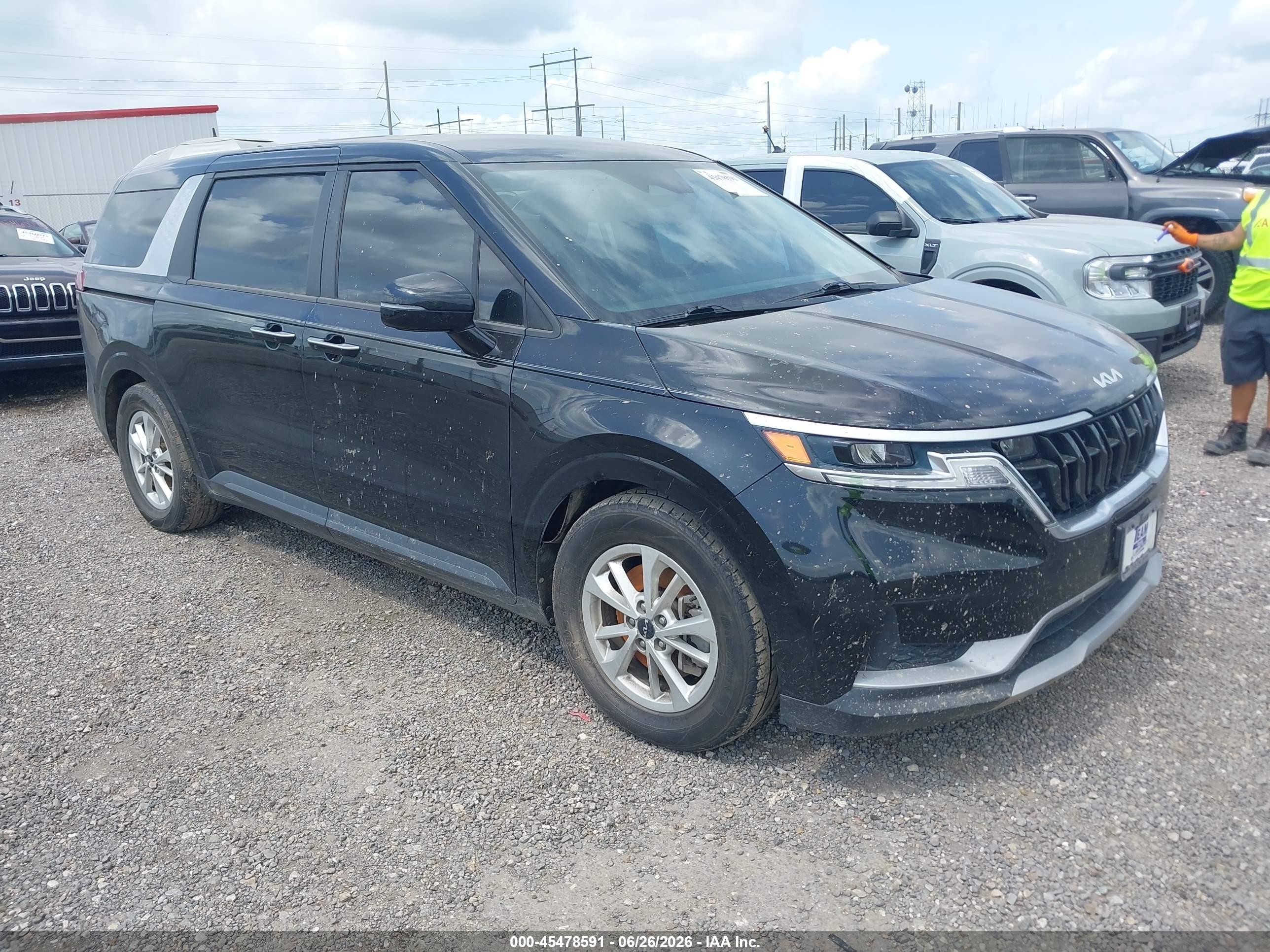2022 Kia Carnival LXS, VIN KNDNB4H3XN6124772 — Water / flood