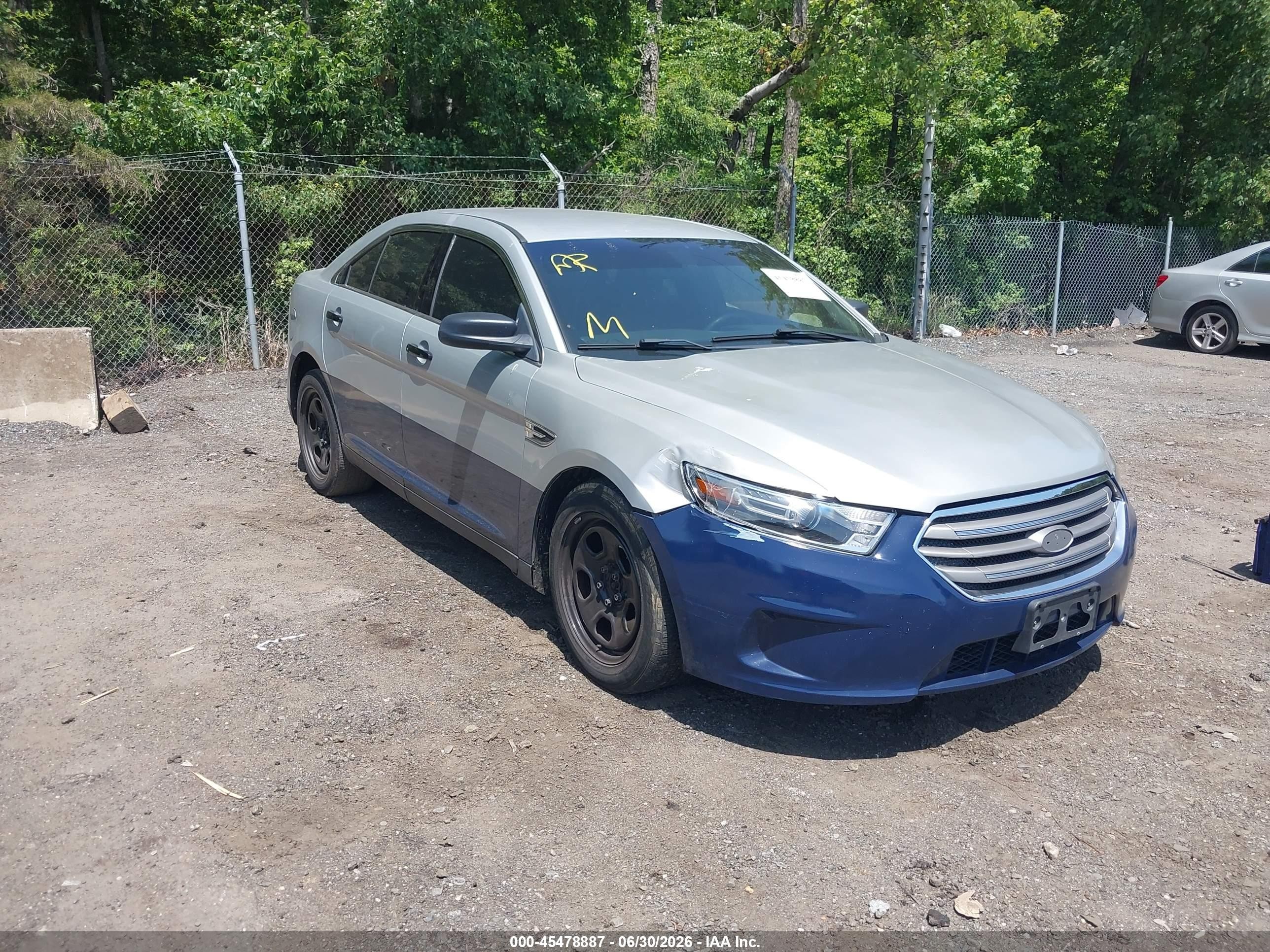 2014 Ford Police Interceptor, VIN 1FAHP2MK4EG103027 — Front end