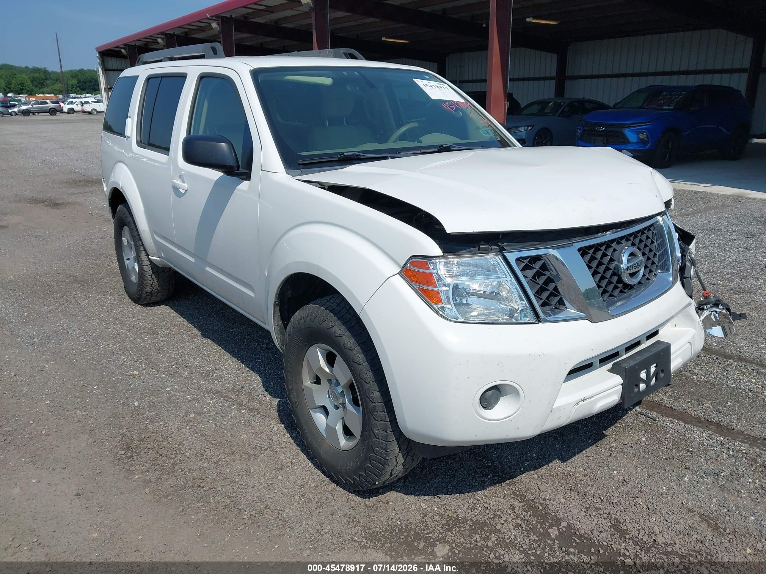2012 Nissan Pathfinder S, VIN 5N1AR1NB6CC639654 — Перед