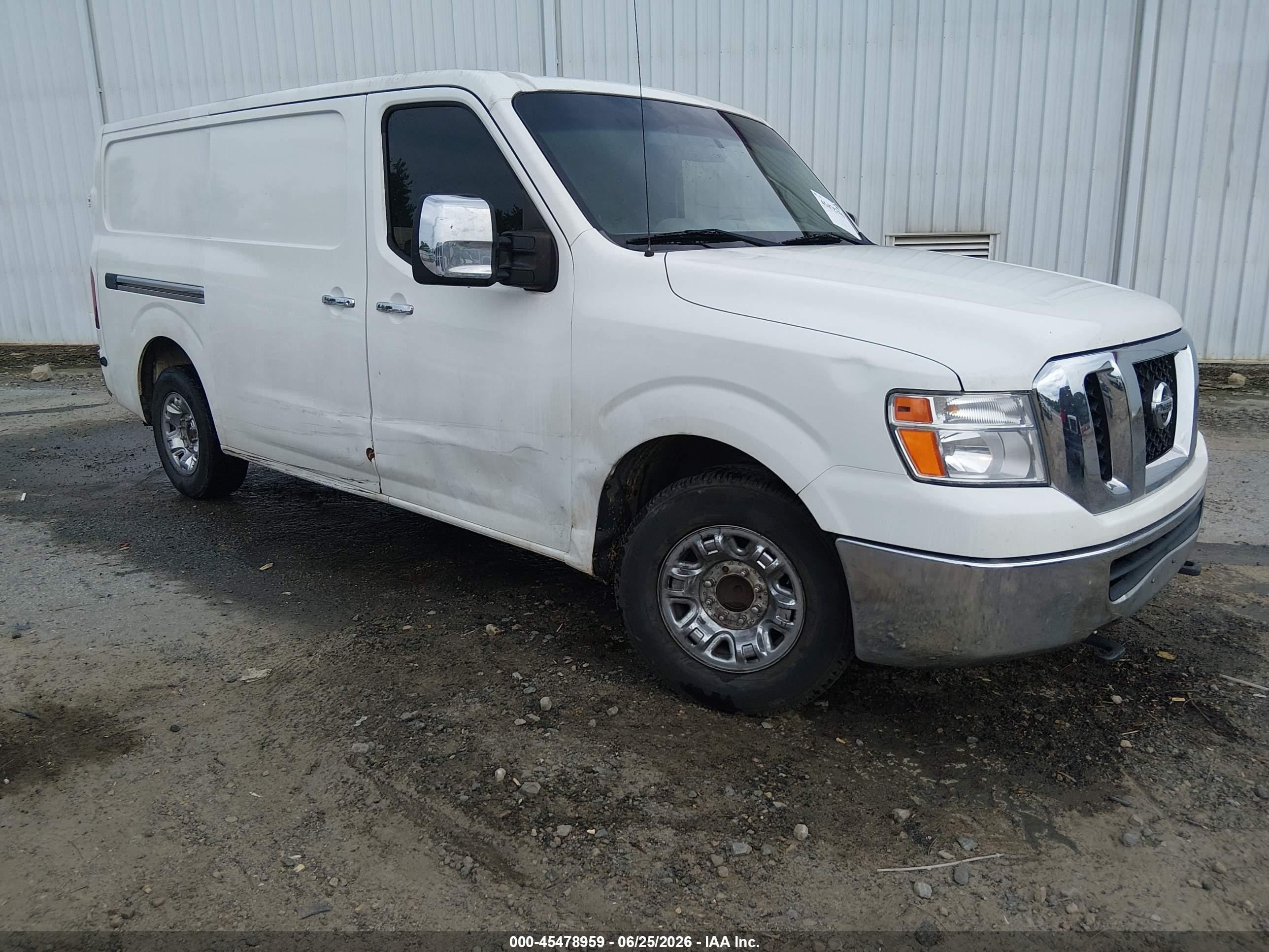 2015 Nissan NV Cargo SV, VIN 1N6AF0KY1FN802460 — Normal wear
