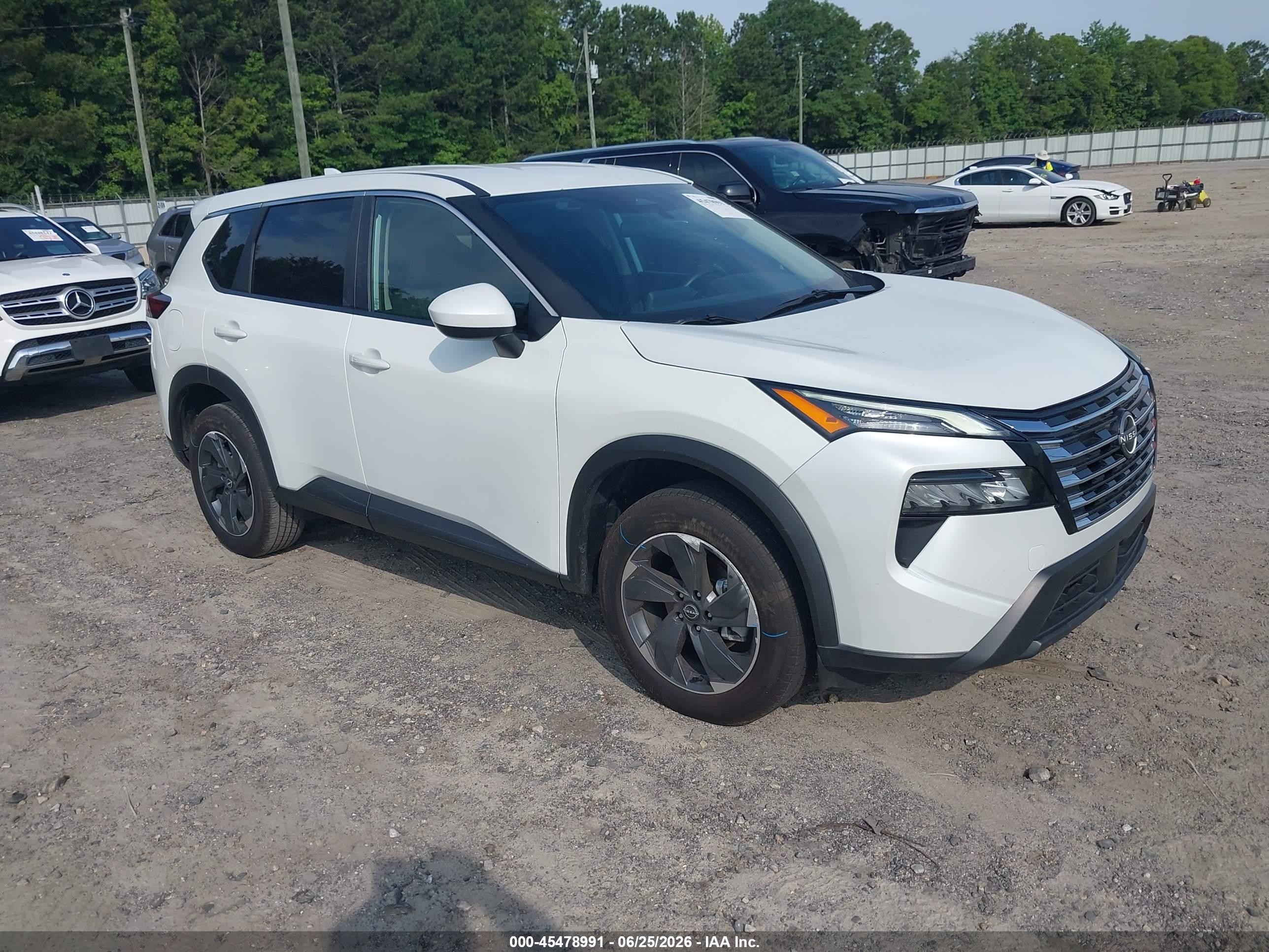 2025 Nissan Rogue SV, VIN 5N1BT3BA1SC787495 — Side