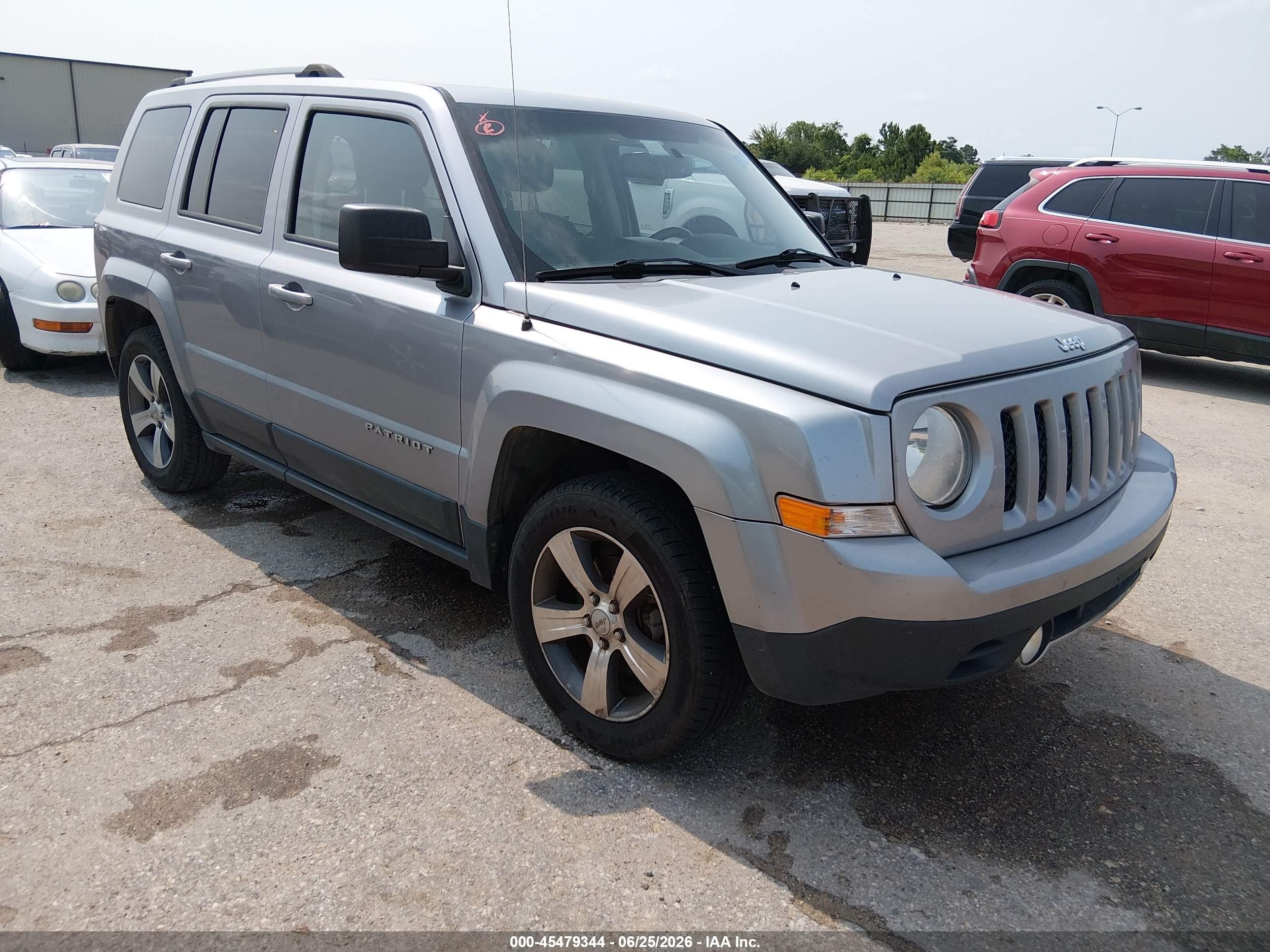 2016 Jeep Patriot High Altitude, VIN 1C4NJPFAXGD652140 — Normal wear