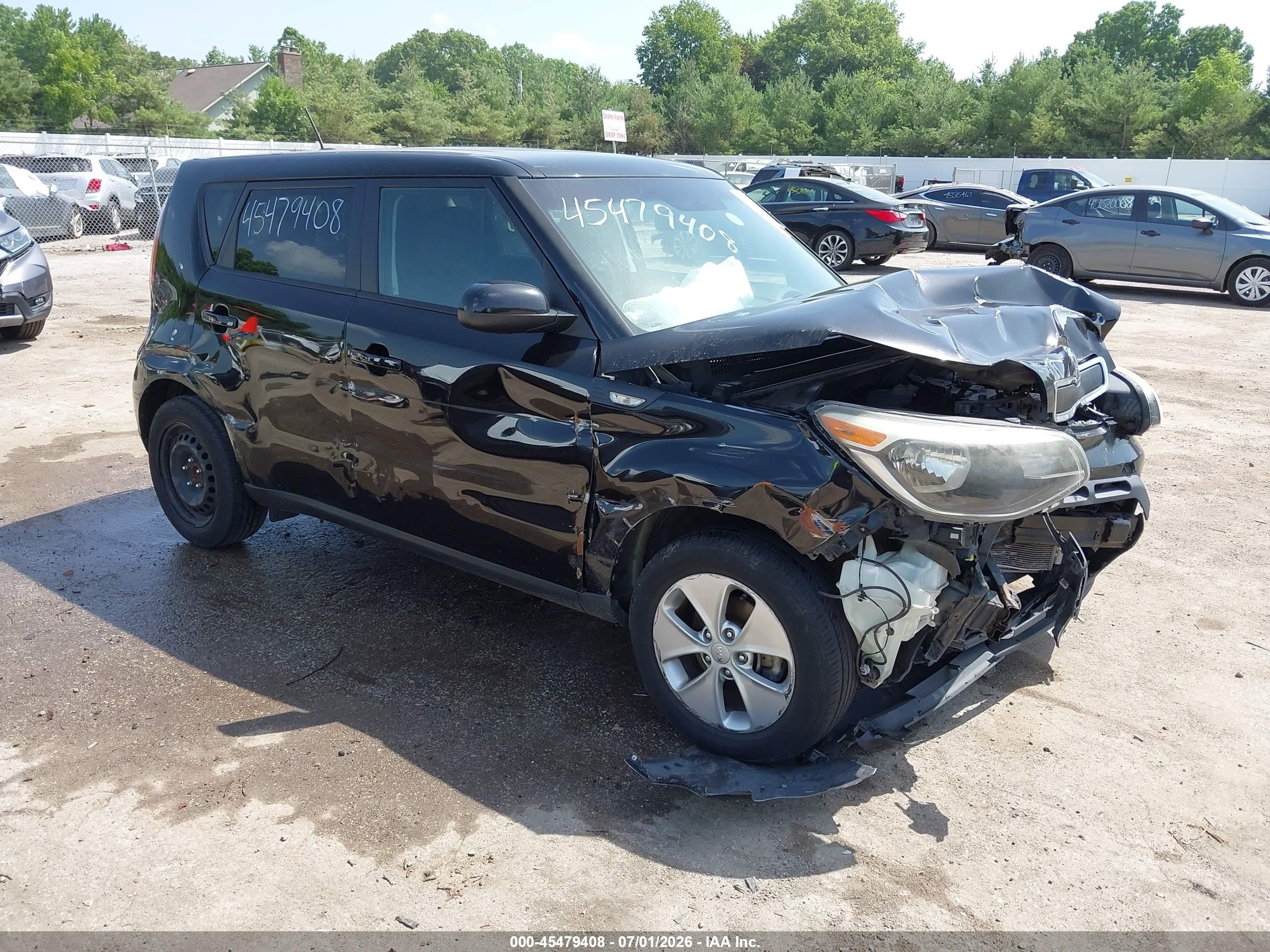 2014 Kia Soul, VIN KNDJN2A26E7717387 — Front end