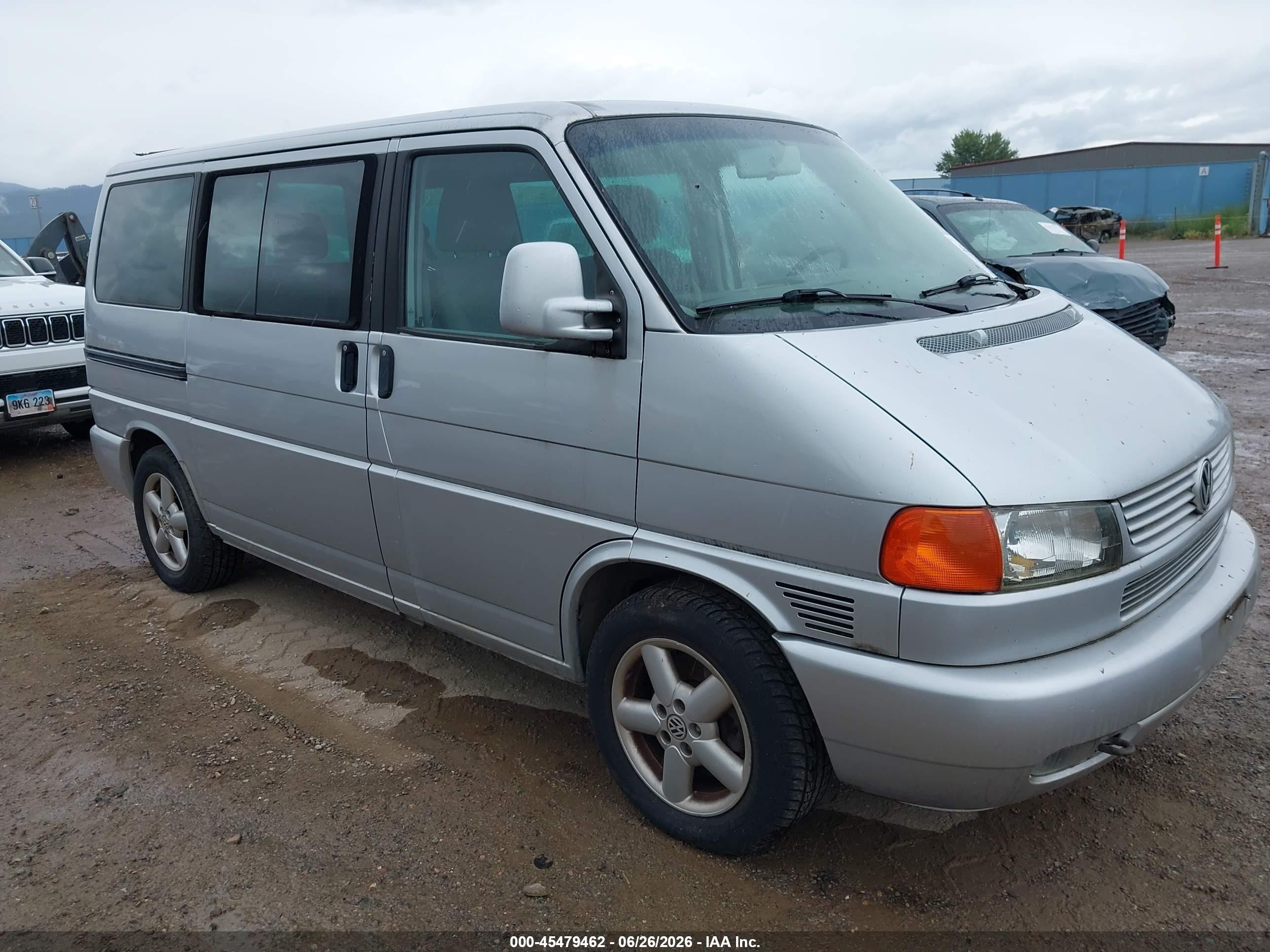 2002 Volkswagen EuroVan MV, VIN WV2MB47012H007554 — Normal wear
