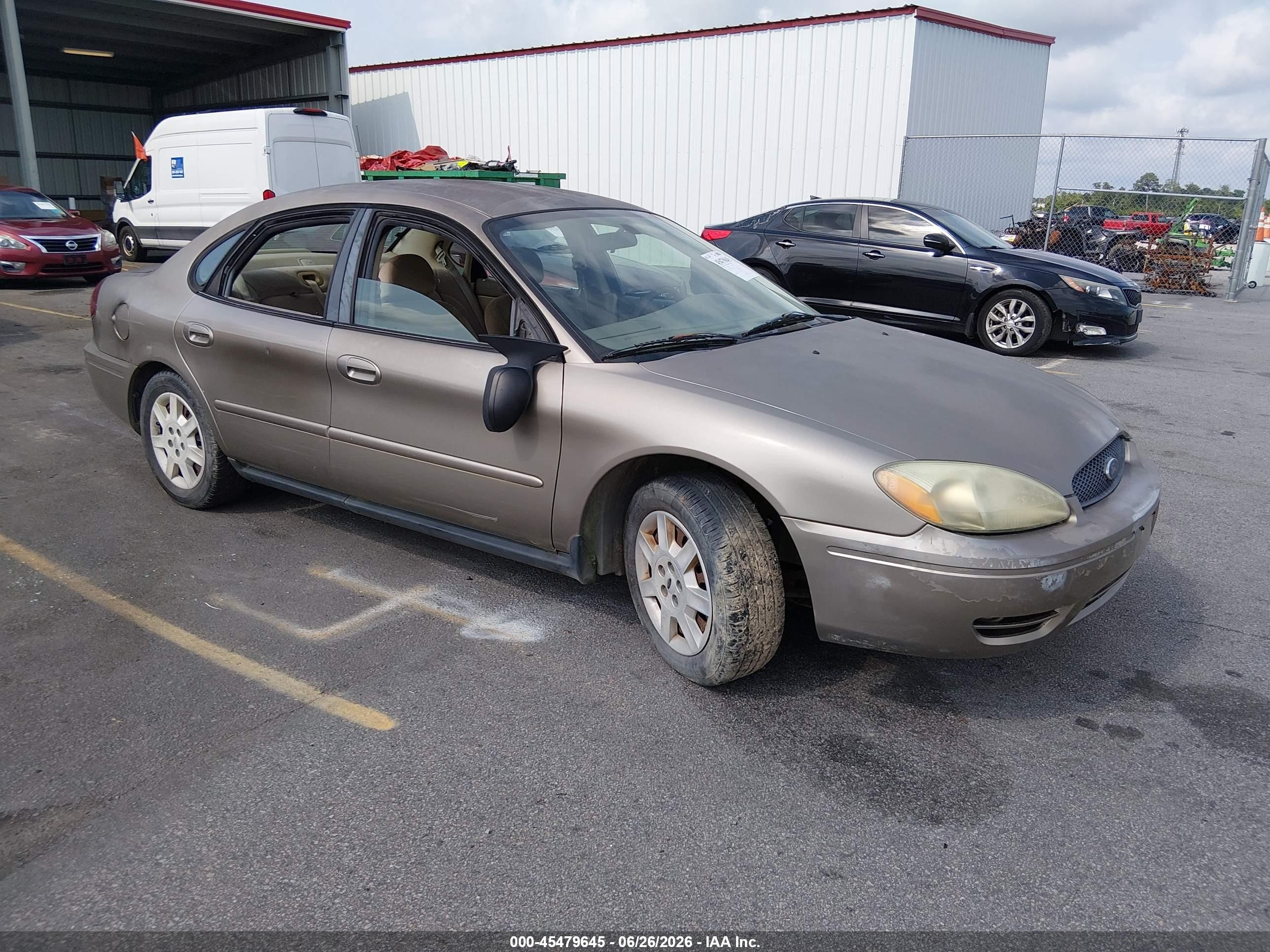 2006 Ford Taurus SE, VIN 1FAFP53U66A184516 — Normal wear