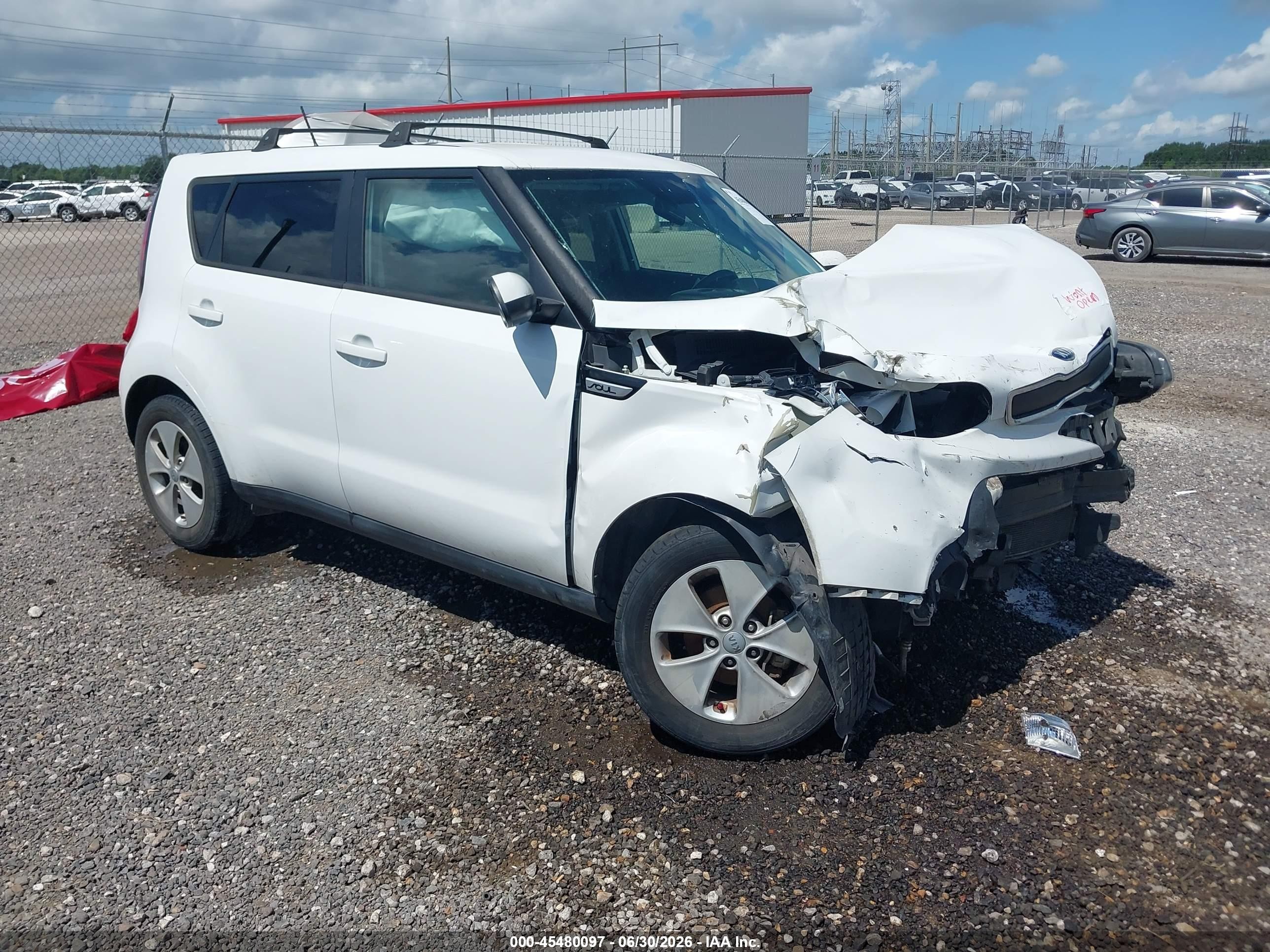 2015 Kia Soul, VIN KNDJN2A29F7158287 — Front end