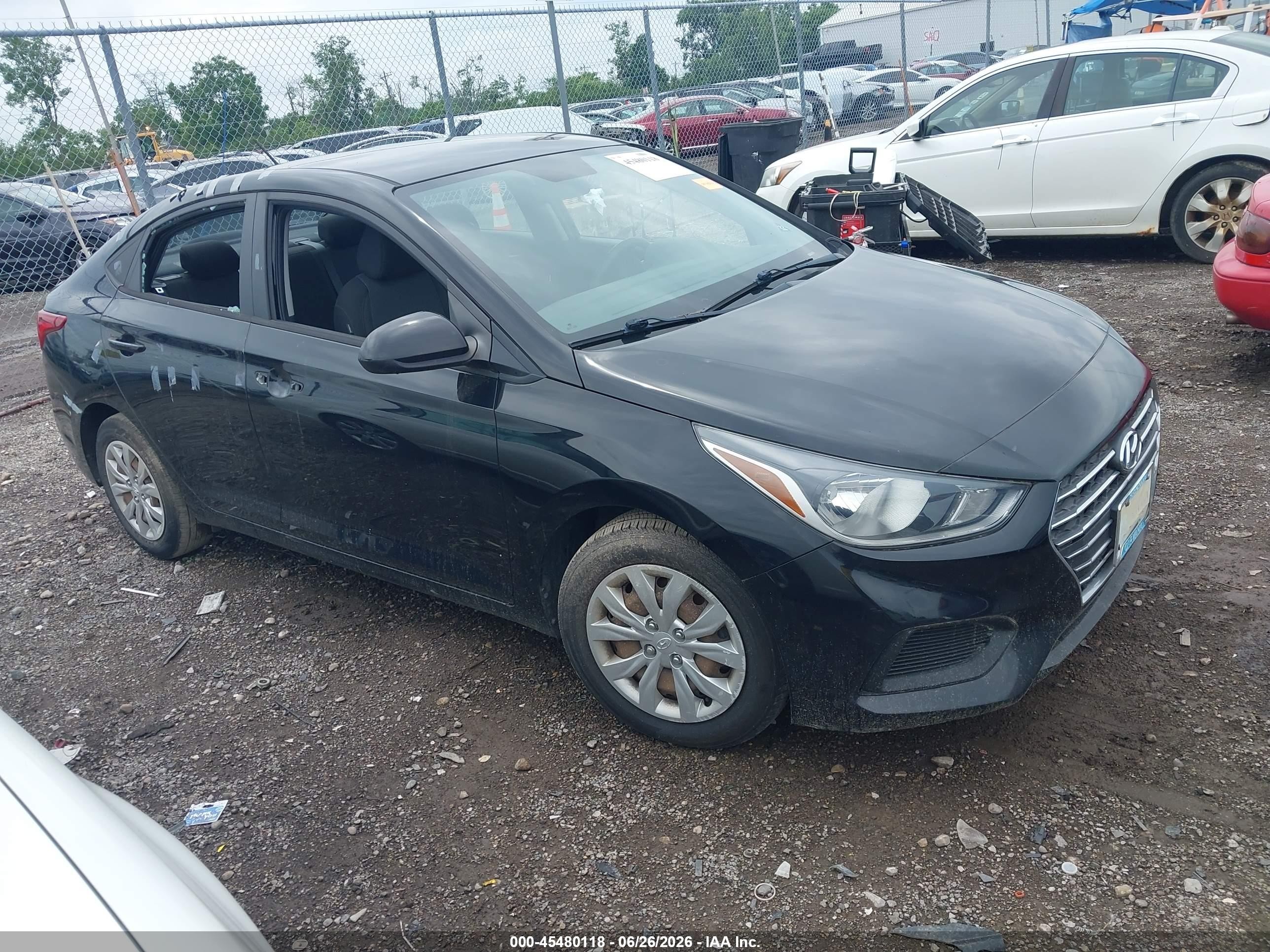 2019 Hyundai Accent SE, VIN 3KPC24A32KE067877 — Normal wear