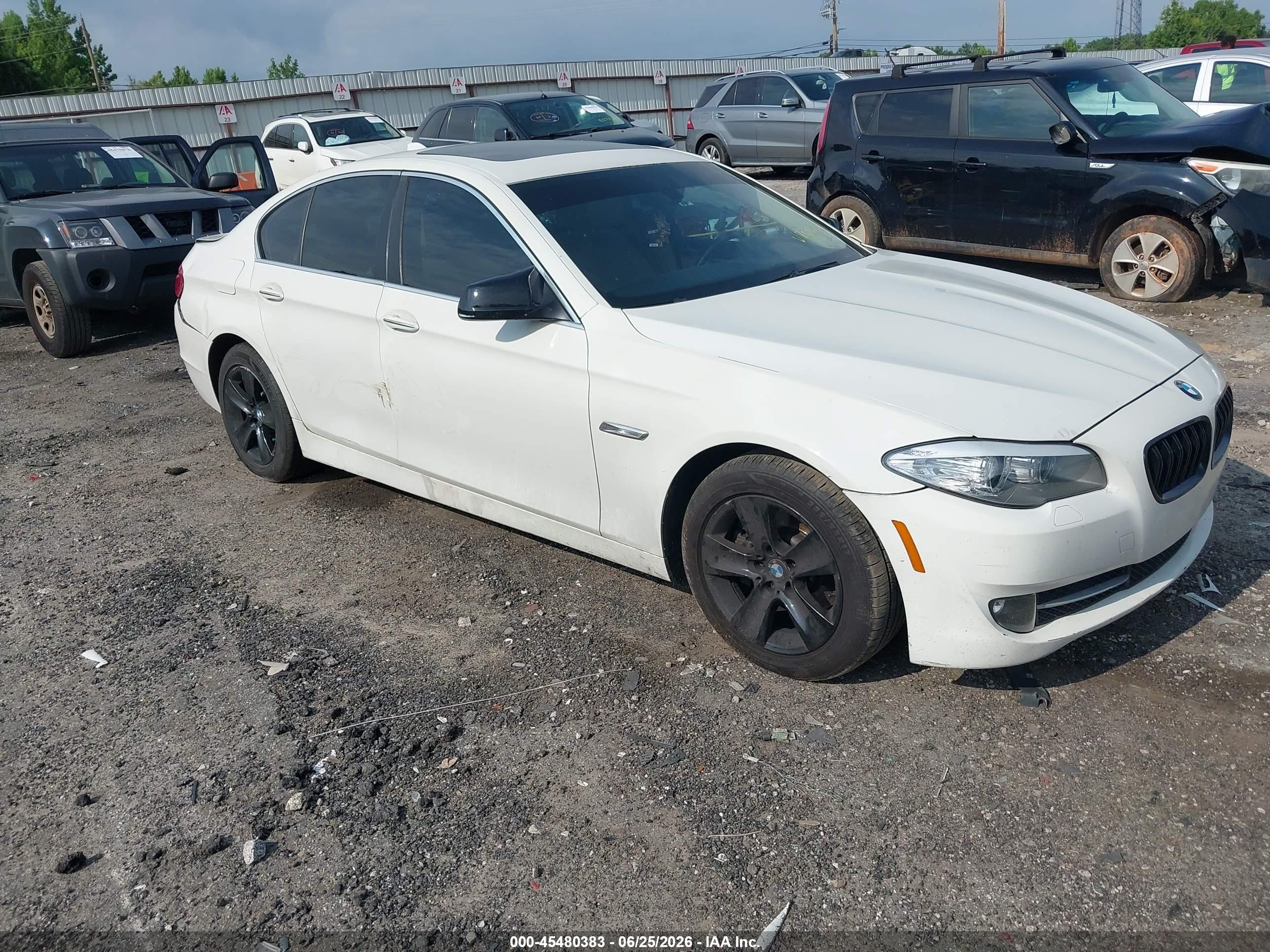 2011 BMW 5 Series 528i, VIN WBAFR1C58BDV76523 — Rear end