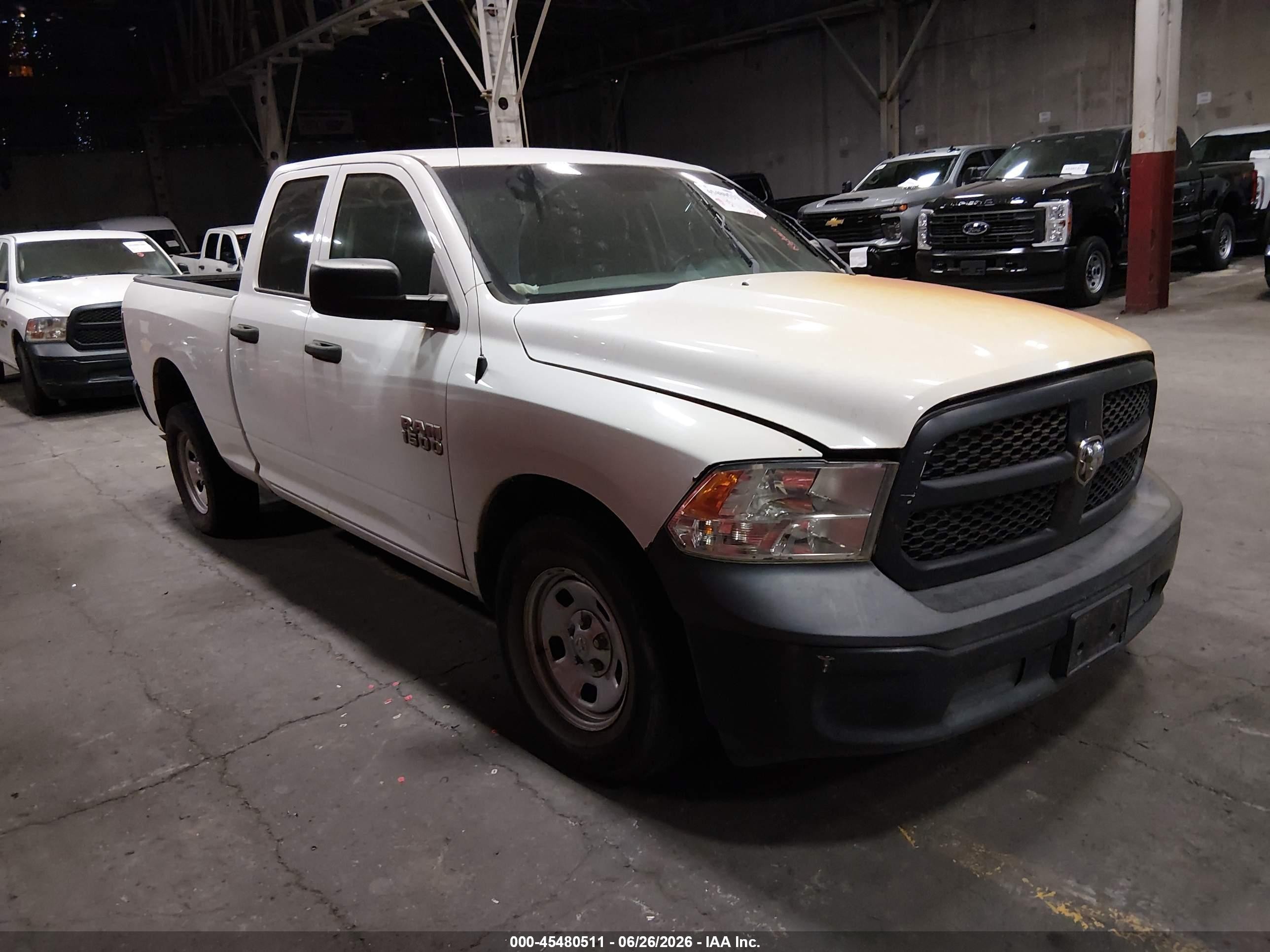 2015 Ram 1500 Tradesman, VIN 1C6RR6FG6FS729225 — Биологическое загрязнение