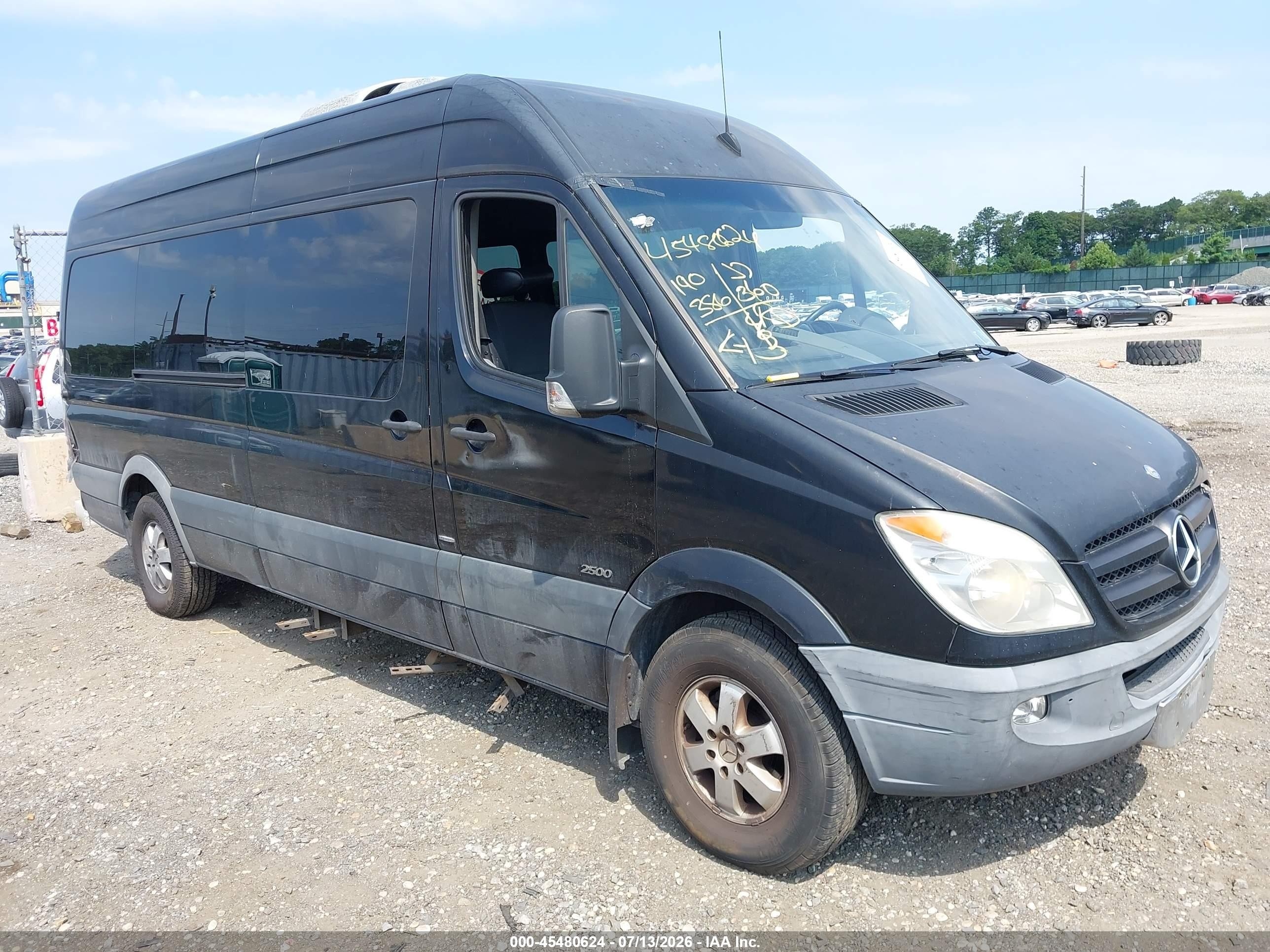 2011 Mercedes-Benz Sprinter Passenger, VIN WDZPE8CC1B5579882 — All over