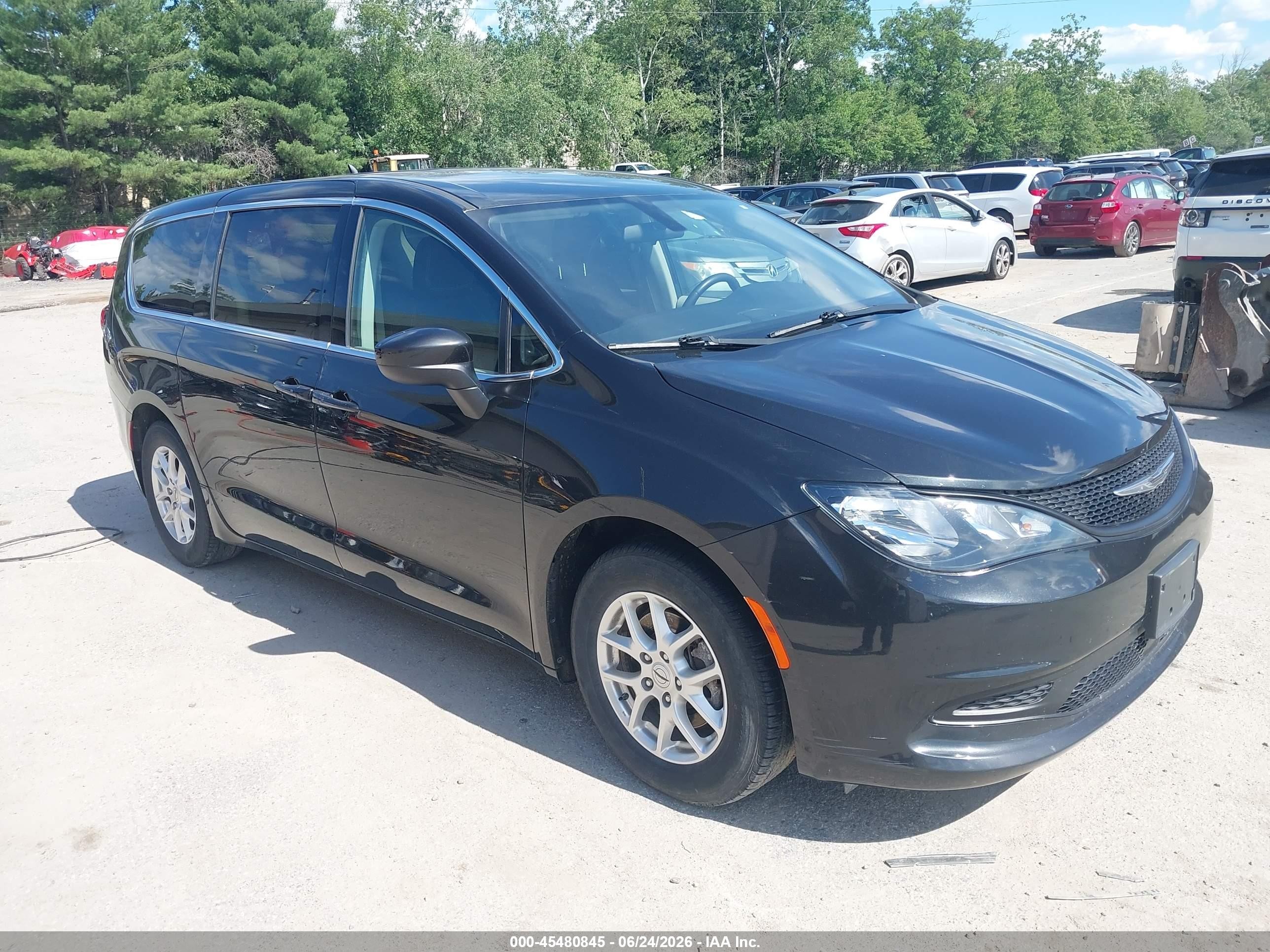 2022 Chrysler Voyager LX, VIN 2C4RC1CG6NR127782 — All over