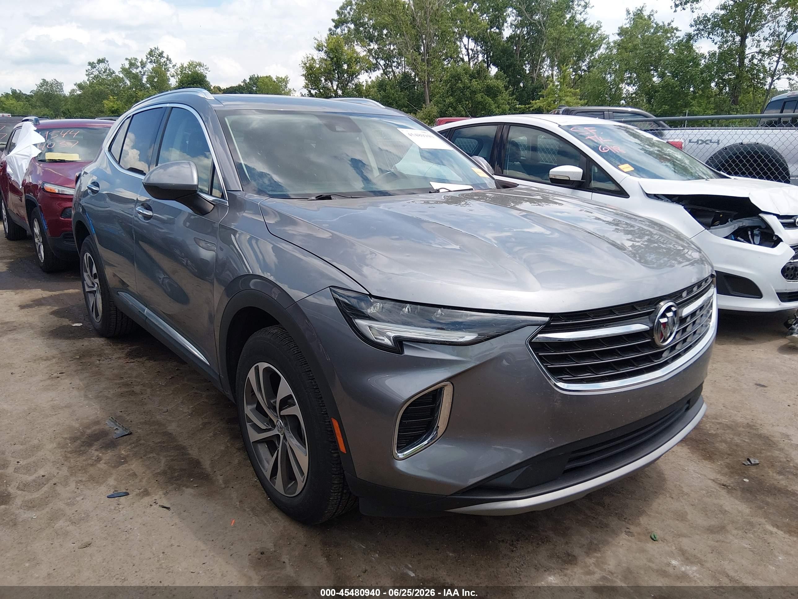 2022 Buick Envision Essence, VIN LRBFZNR40ND060684 — Град