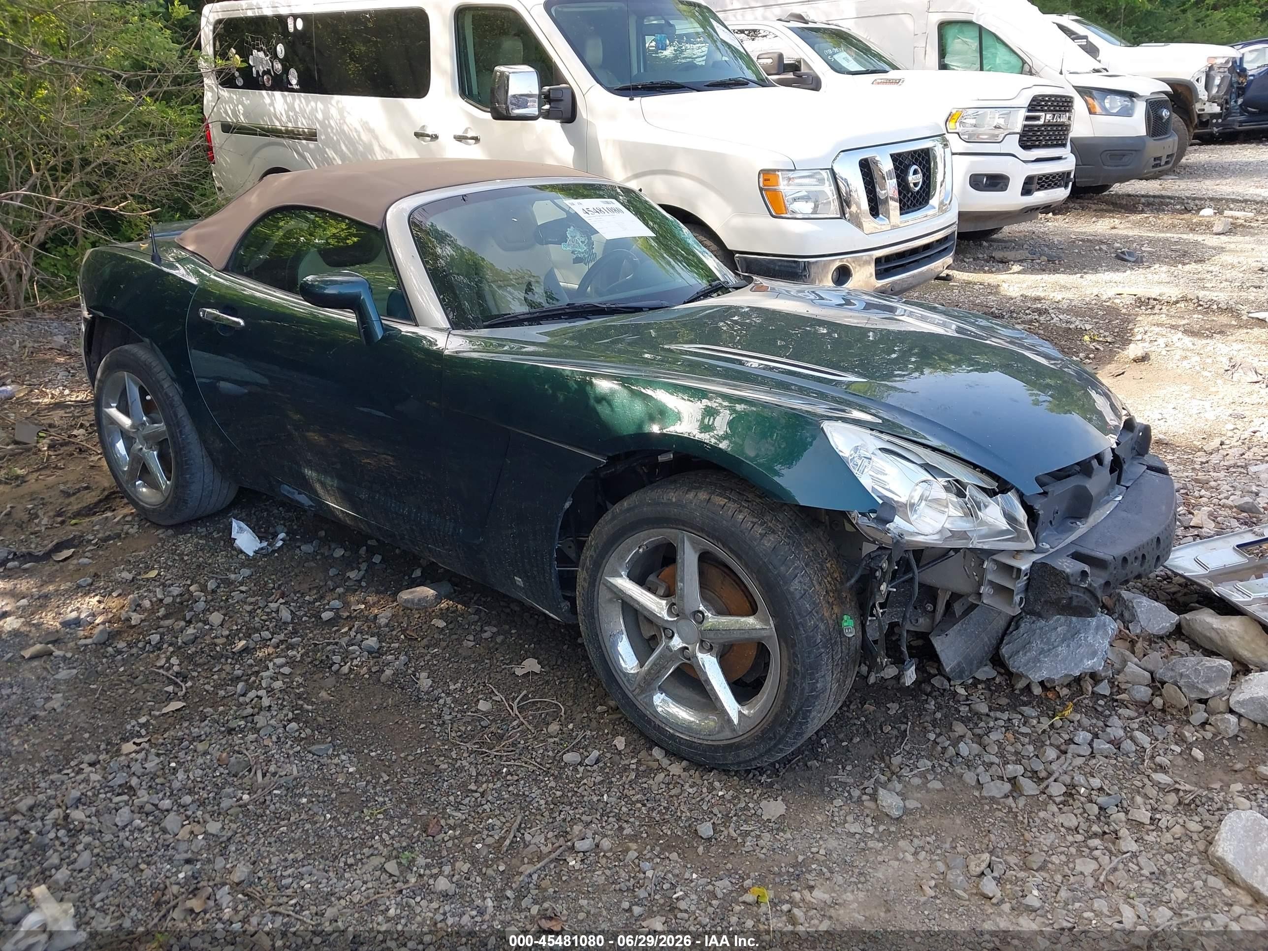2008 Saturn Sky, VIN 1G8MC35B38Y133623 — Side