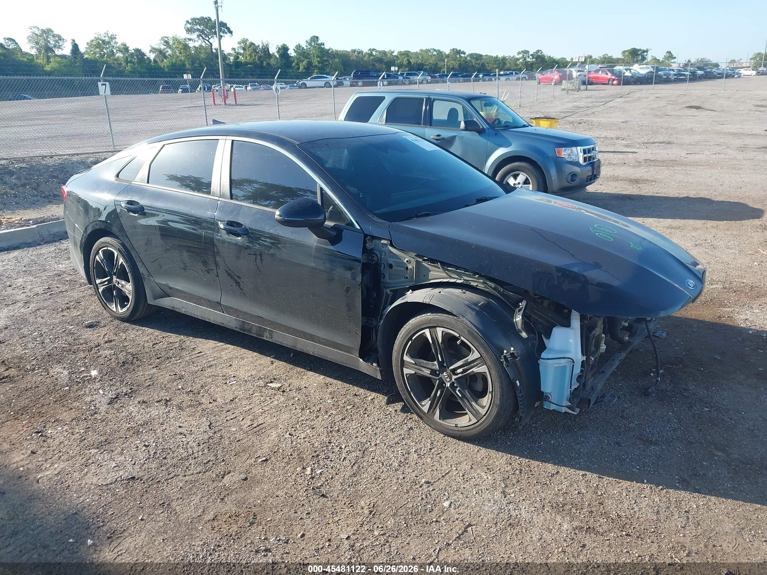 2021 Kia K5 GT-Line, VIN 5XXG64J22MG063979 — Front end