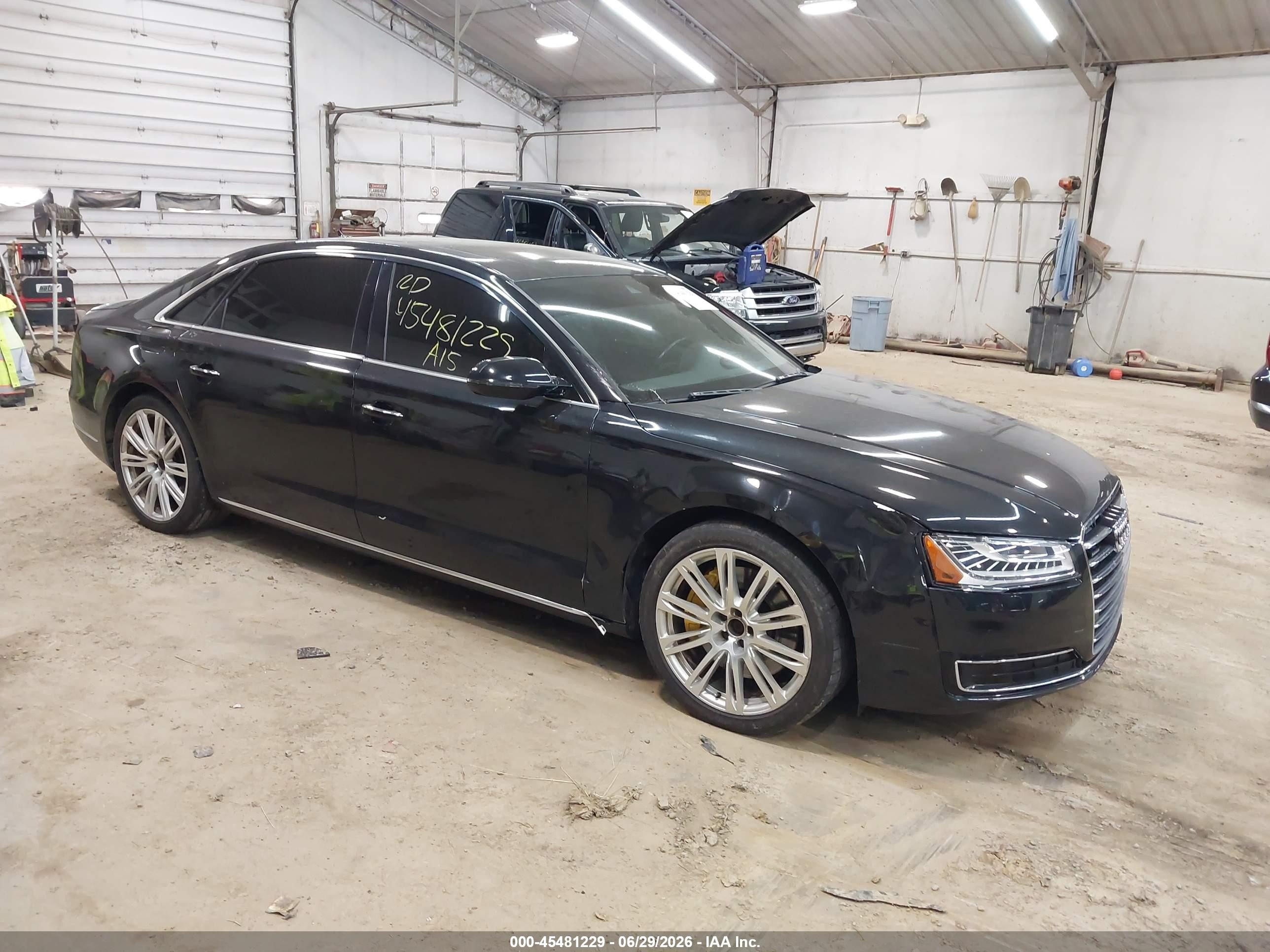 2015 Audi A8 3.0T, VIN WAU3GAFD5FN040897 — Front end