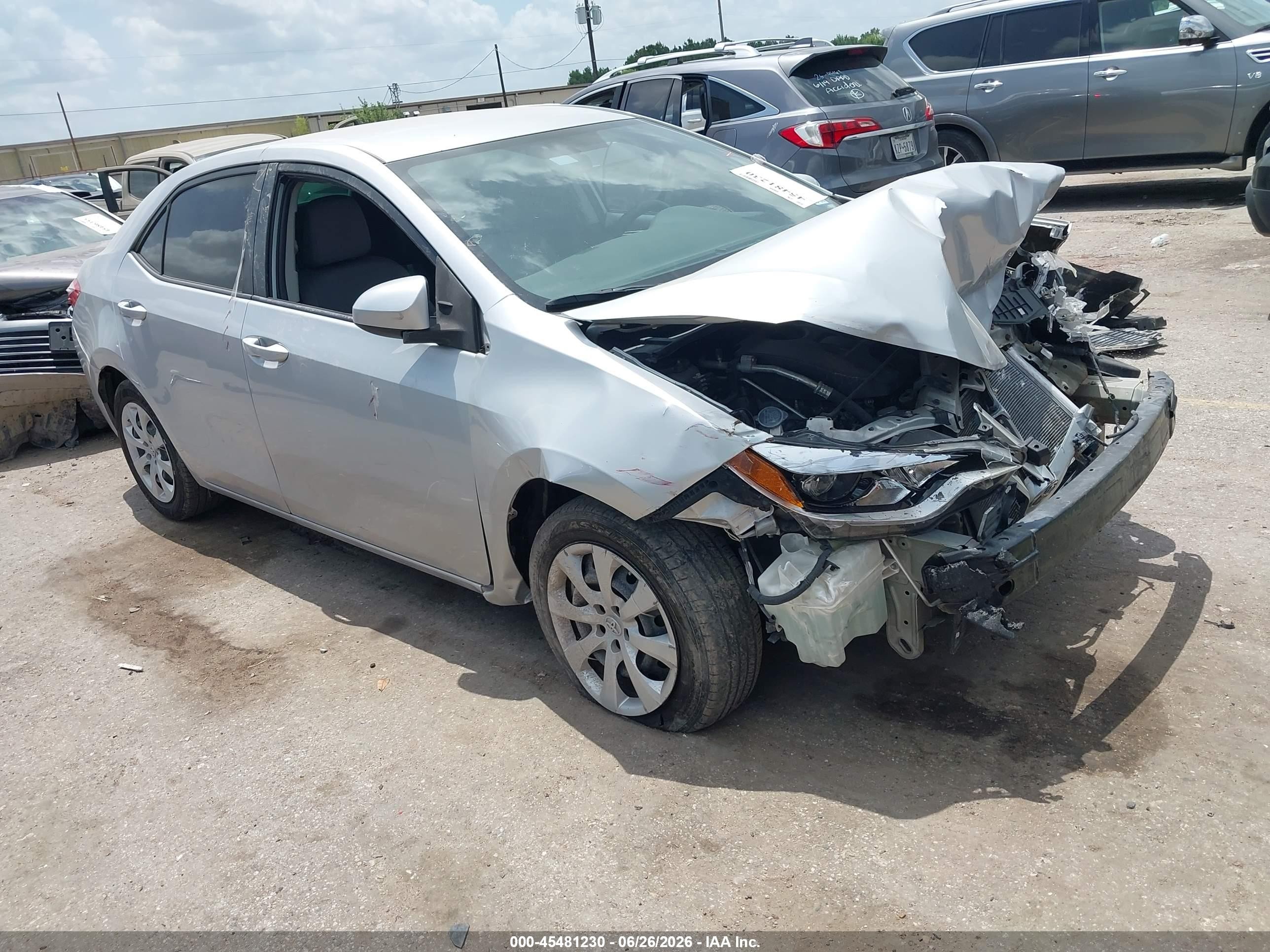 2014 Toyota Corolla S Premium, VIN 5YFBURHE1EP040098 — Front end