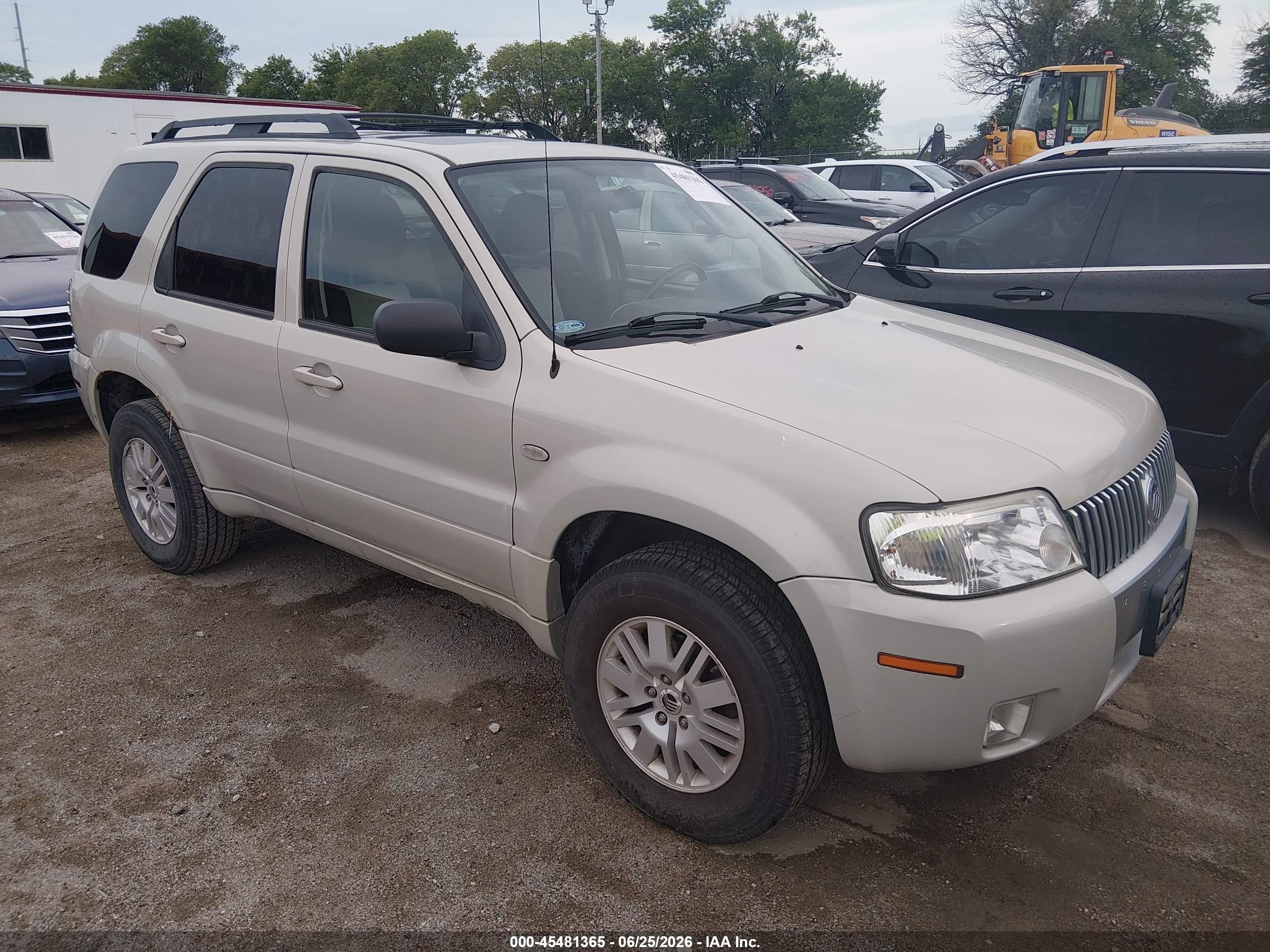 2007 Mercury Mariner Luxury, VIN 4M2YU91157KJ12367 — Normal wear