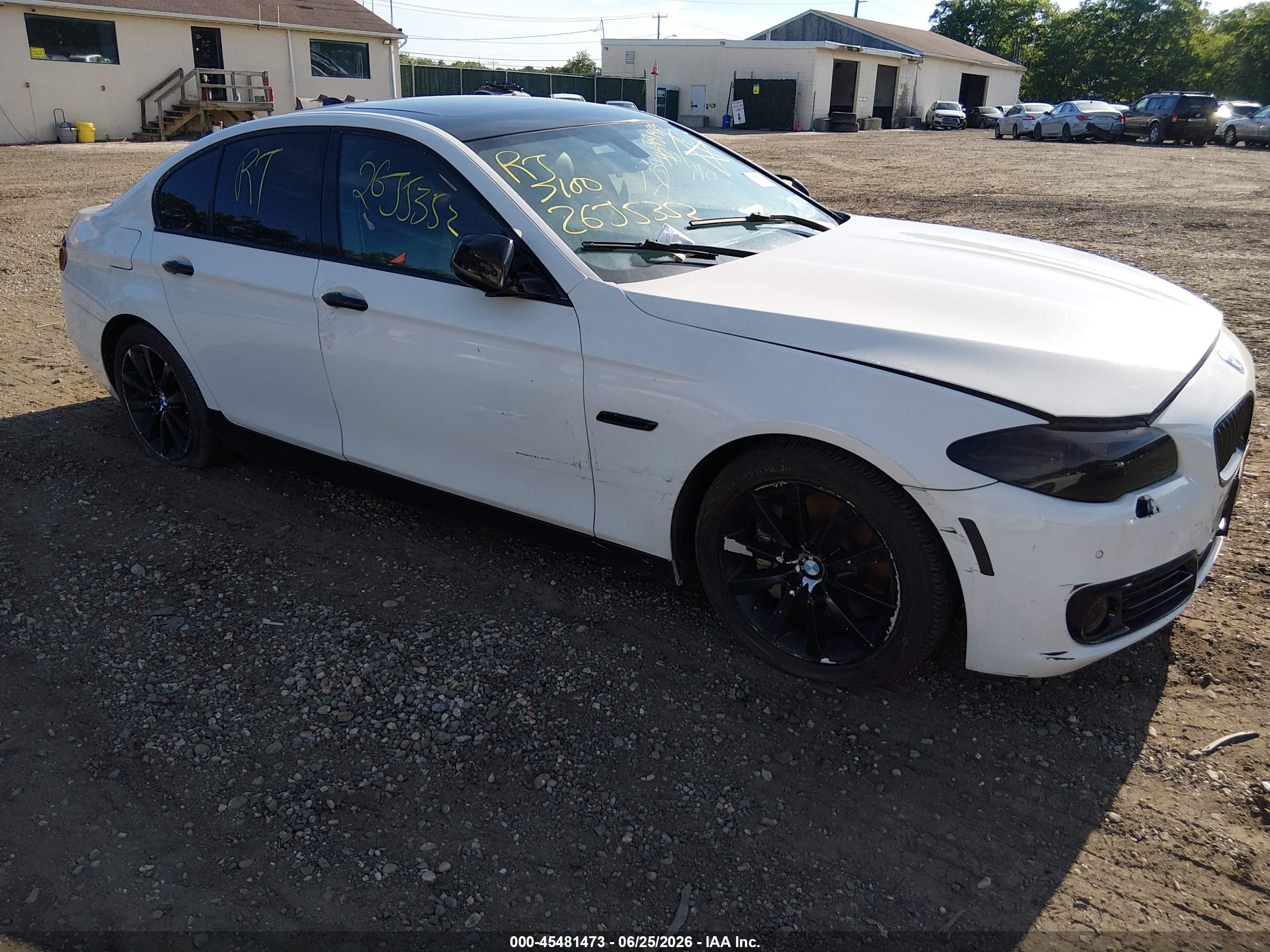 2016 BMW 5 Series 535i xDrive, VIN WBA5B3C51GG259443 — Side