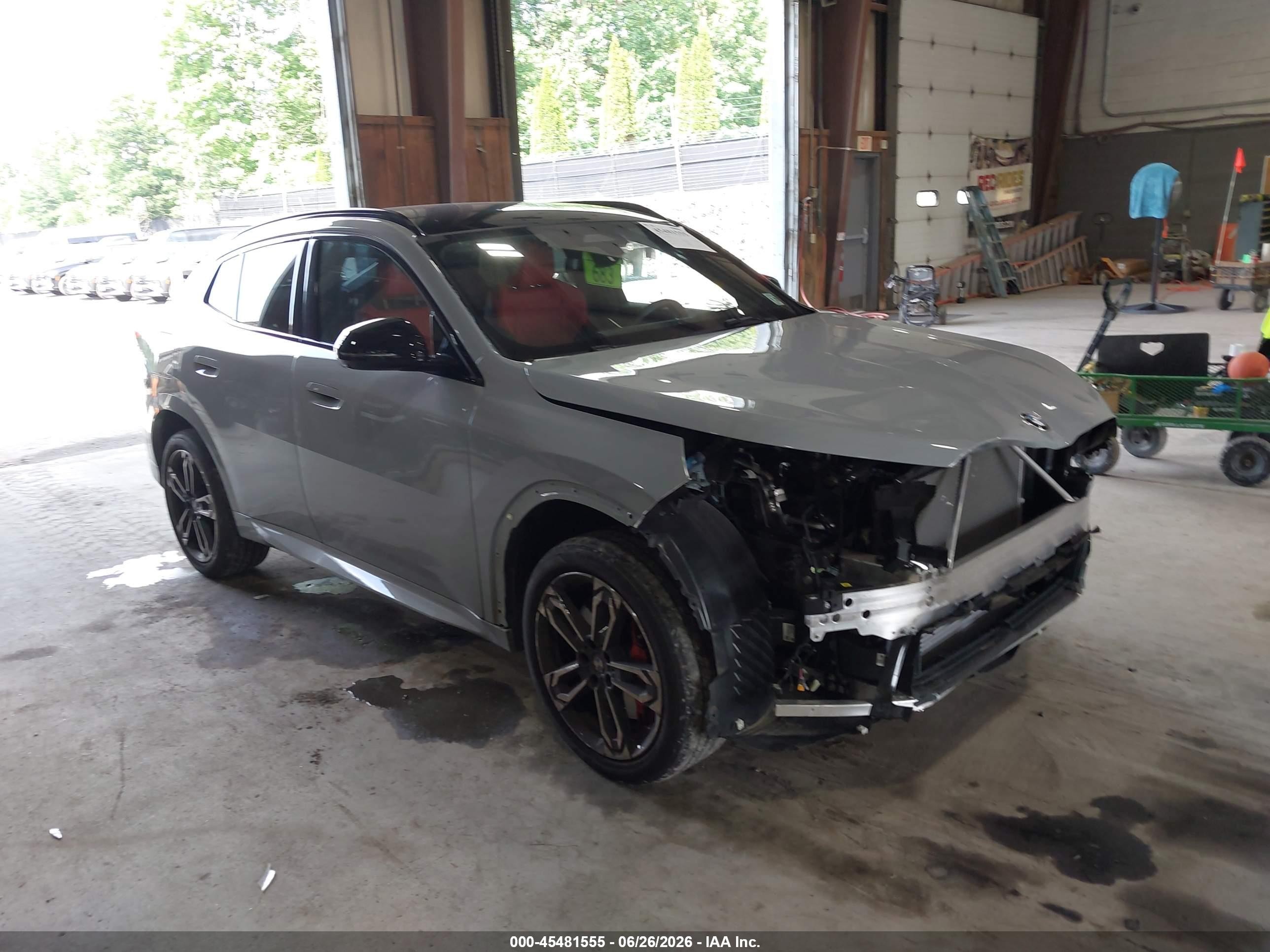 2025 BMW X2 xDrive28i, VIN WBX63GM04S5081646 — Перед