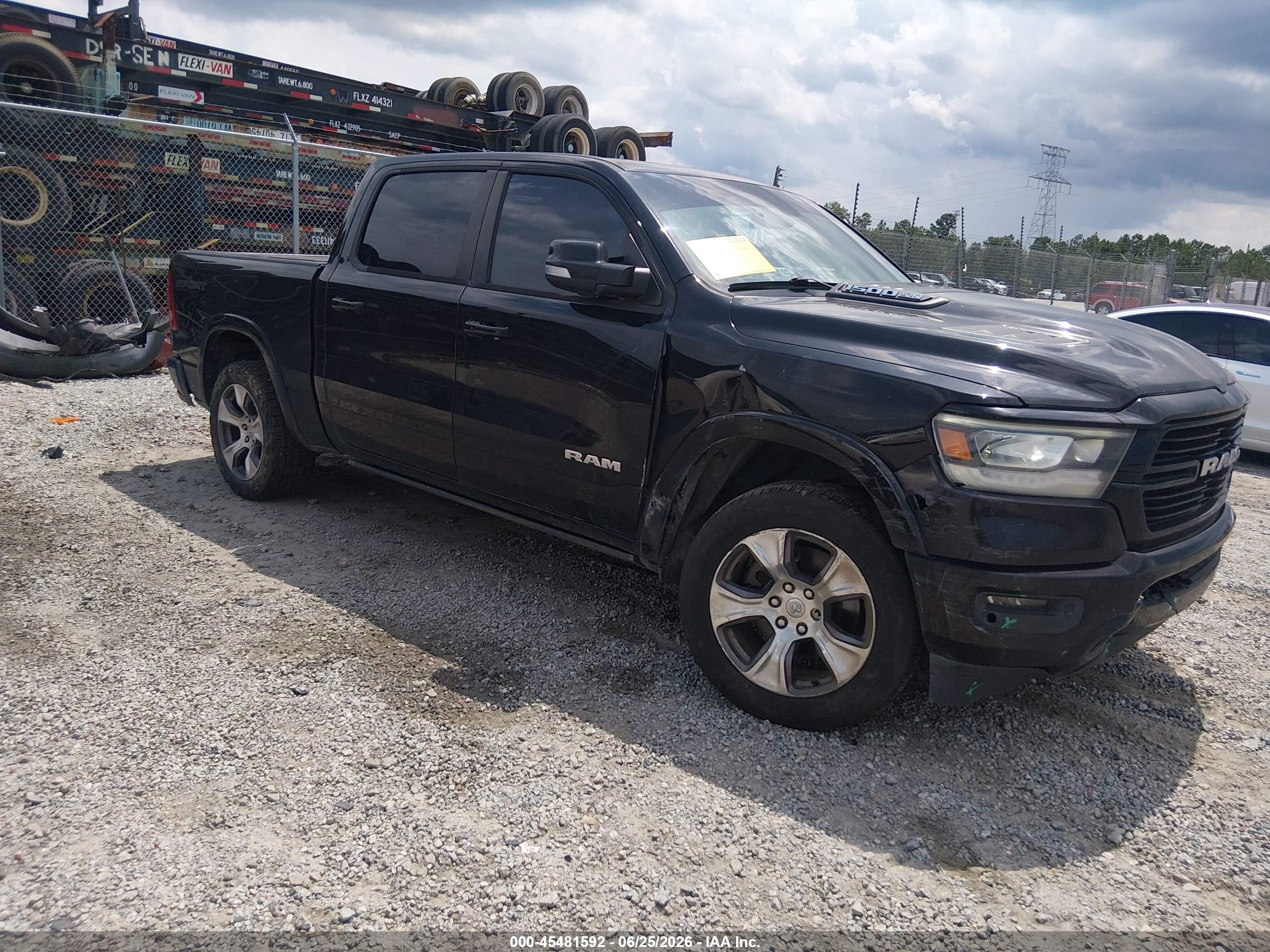 2020 Ram 1500 Laramie, VIN 1C6RREJT5LN302613 — Rear end
