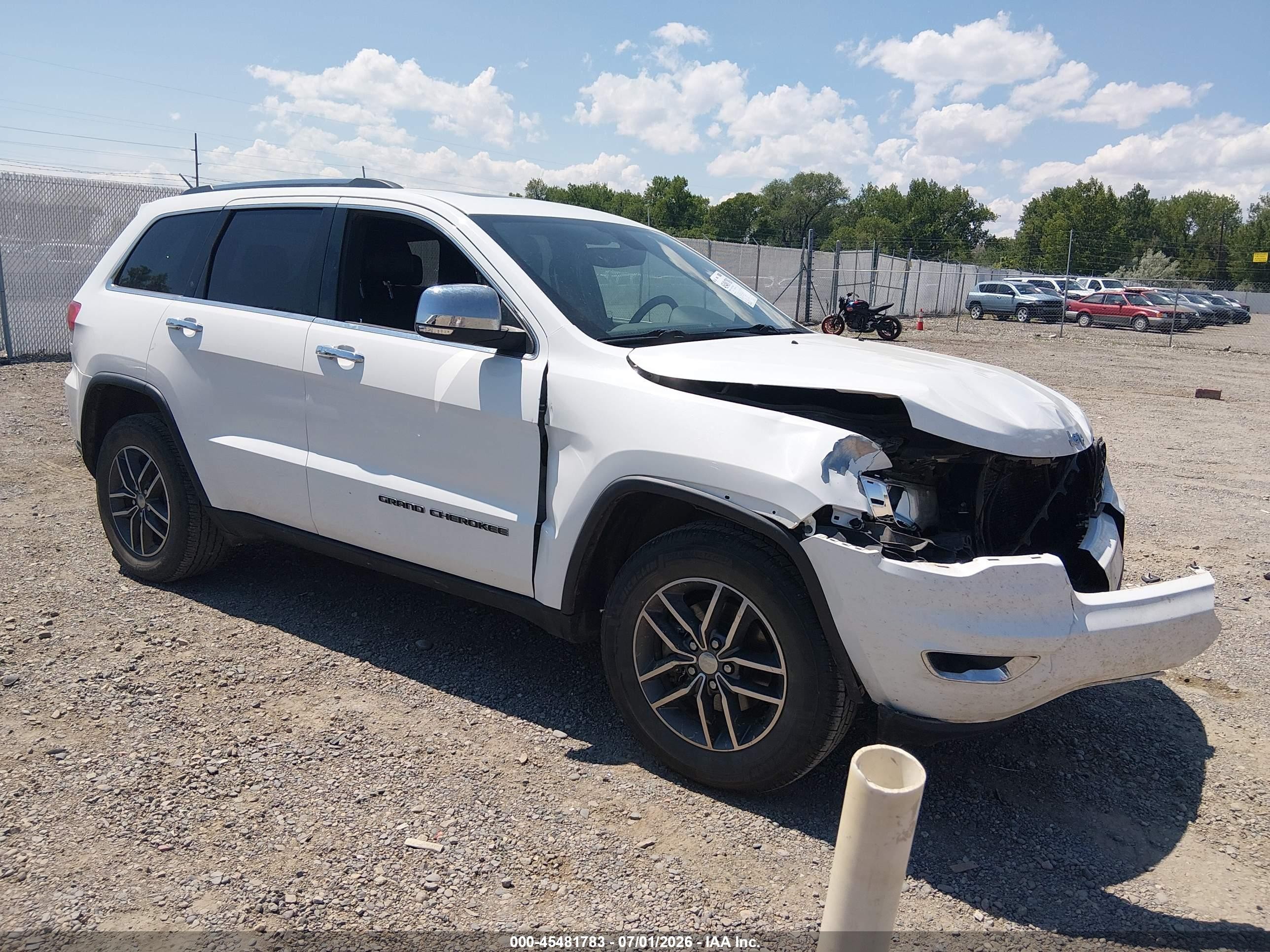 2017 Jeep Grand Cherokee Limited, VIN 1C4RJFBG3HC861684 — Front end
