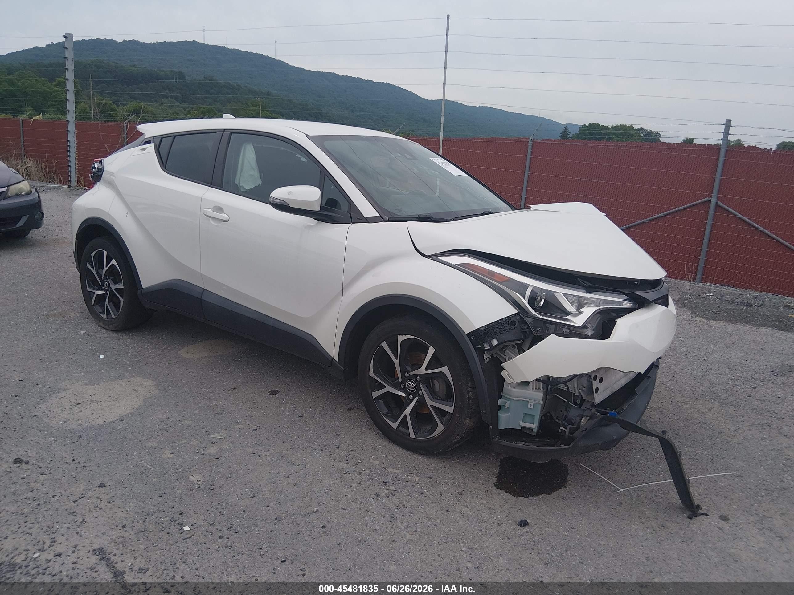 2018 Toyota C-HR XLE Premium, VIN NMTKHMBX3JR036877 — По всему кузову