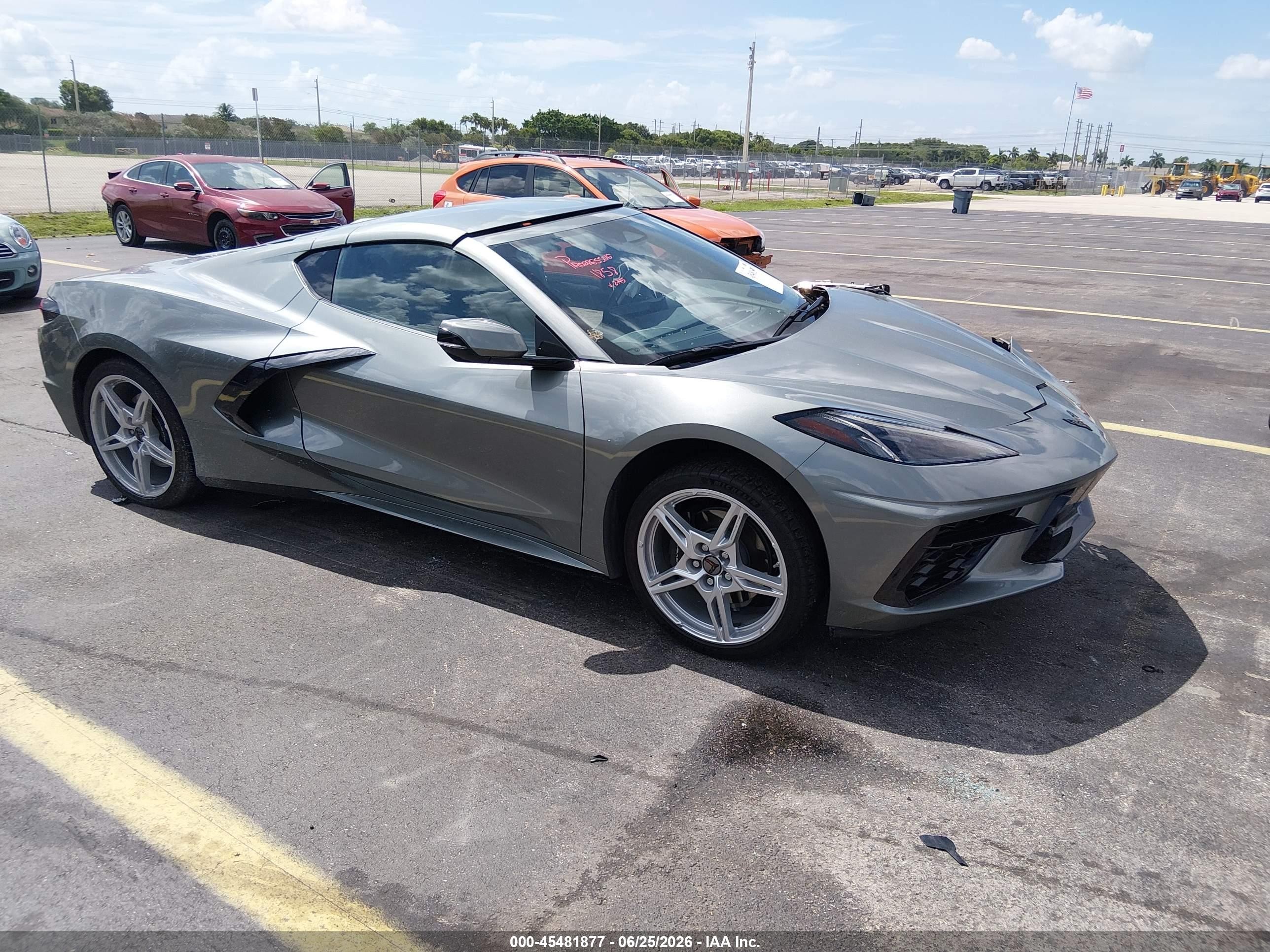 2024 Chevrolet Corvette 1LT, VIN 1G1YA2D49R5122745 — Side