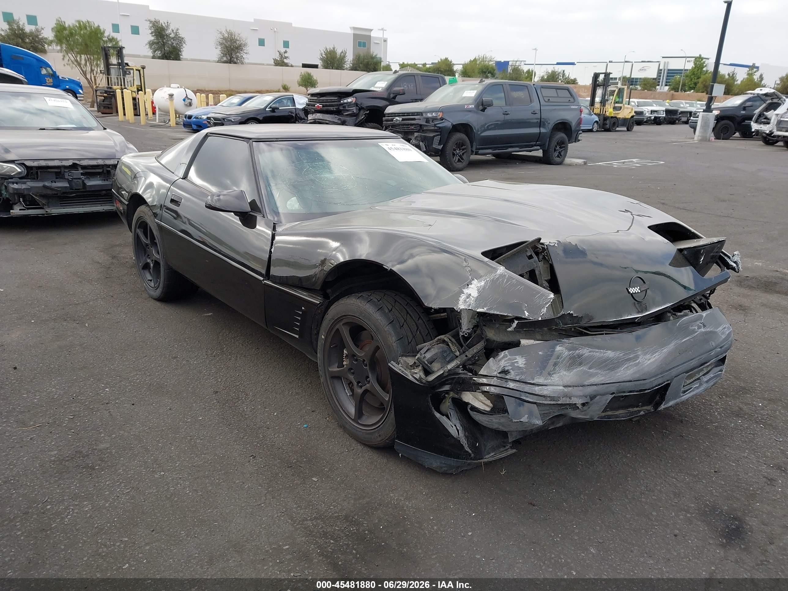 1996 Chevrolet Corvette, VIN 1G1YY22P6T5106888 — Front end
