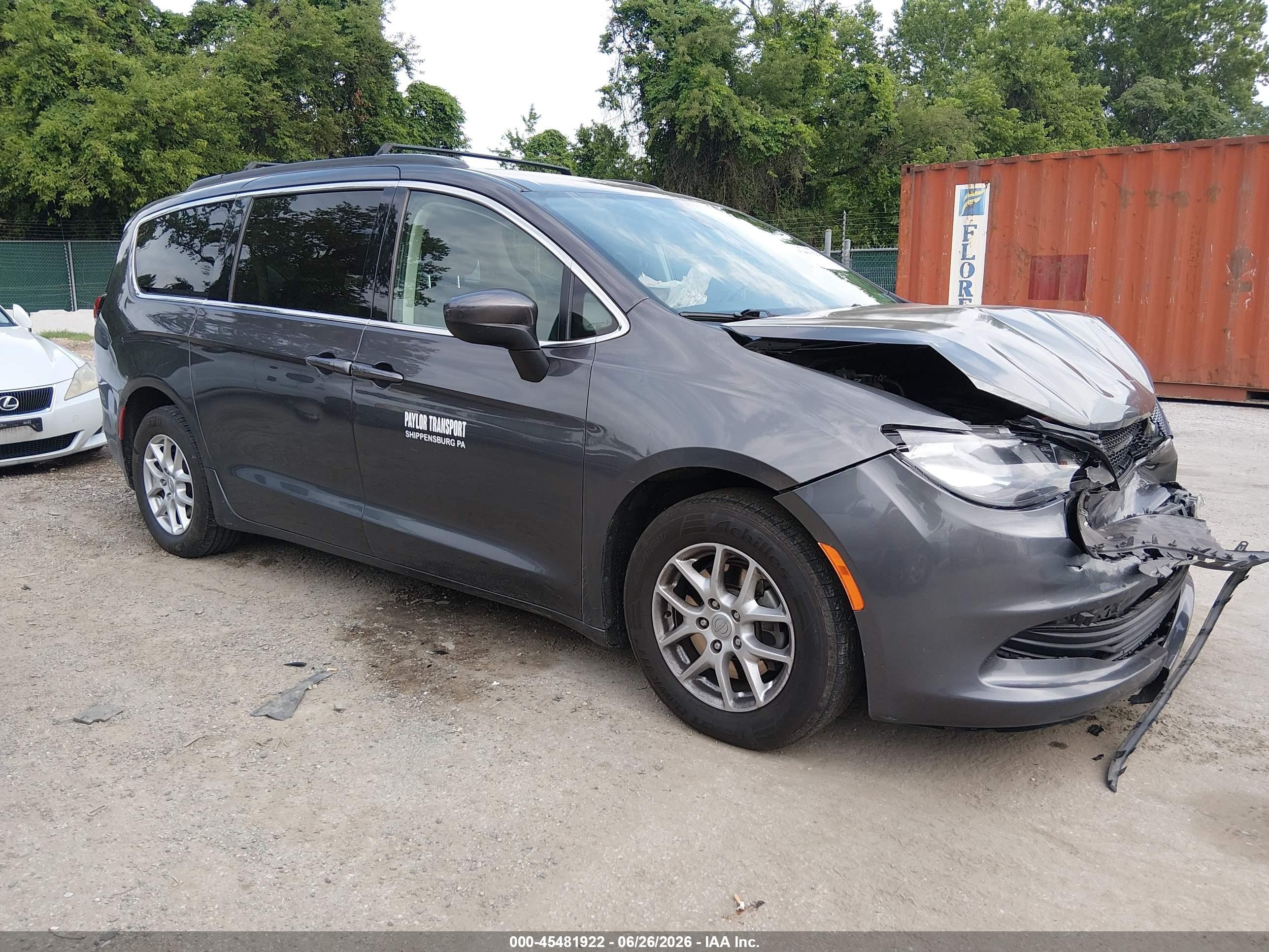 2020 Chrysler Voyager LXi, VIN 2C4RC1DG9LR181976 — Front end