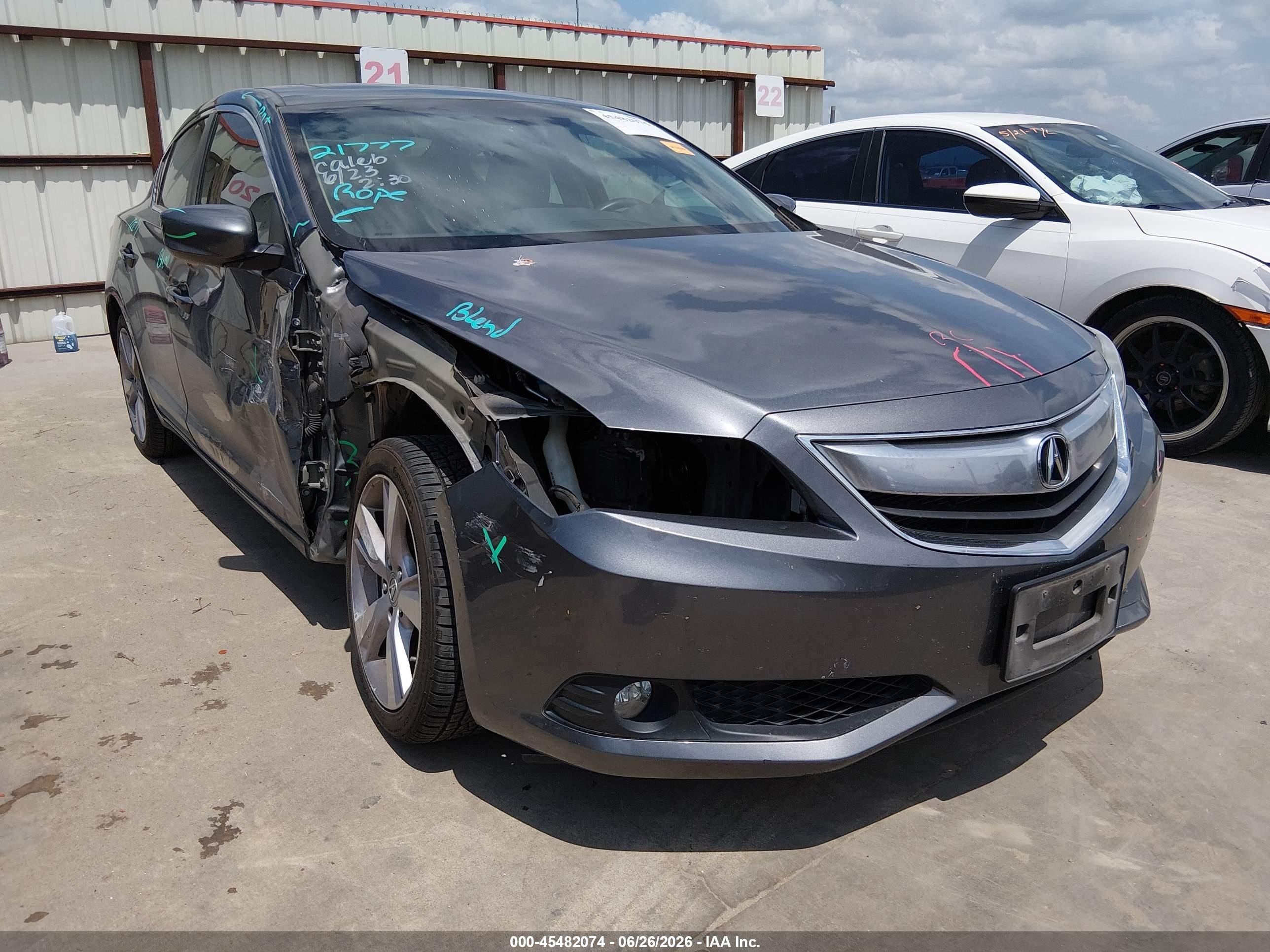 2014 Acura ILX Technology, VIN 19VDE1F7XEE008806 — Бок