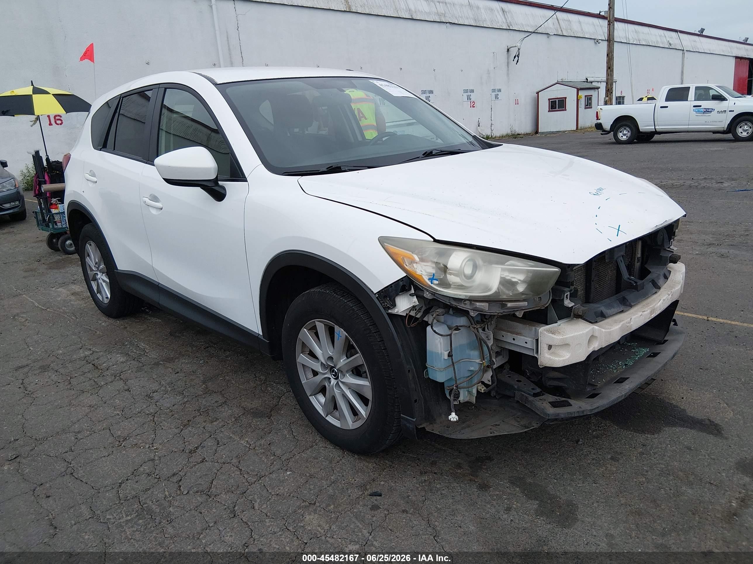 2015 Mazda CX-5 Touring, VIN JM3KE4CY7F0441854 — Front end