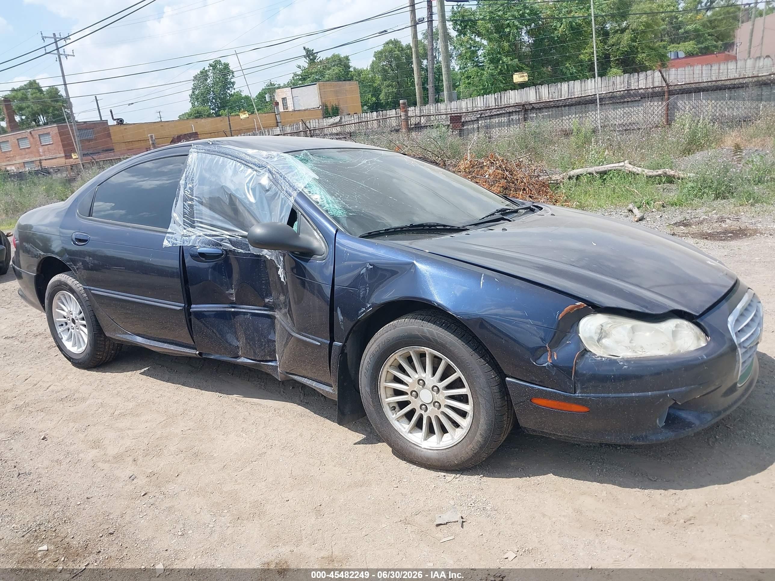2003 Chrysler Concorde LXi, VIN 2C3HD36M73H514323 — Side