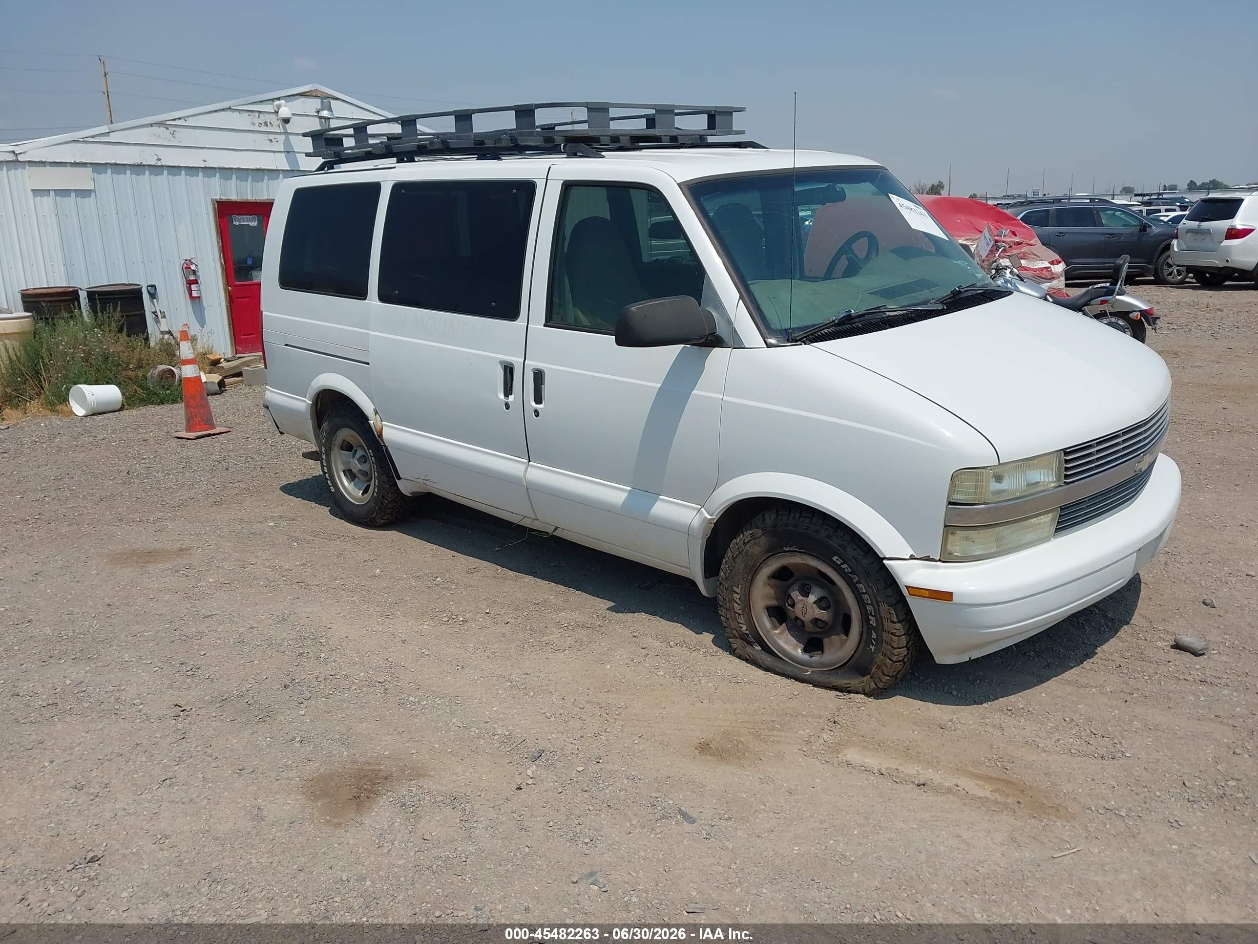 2002 Chevrolet Astro, VIN 1GNEL19X12B134680 — Biohazard / chemical