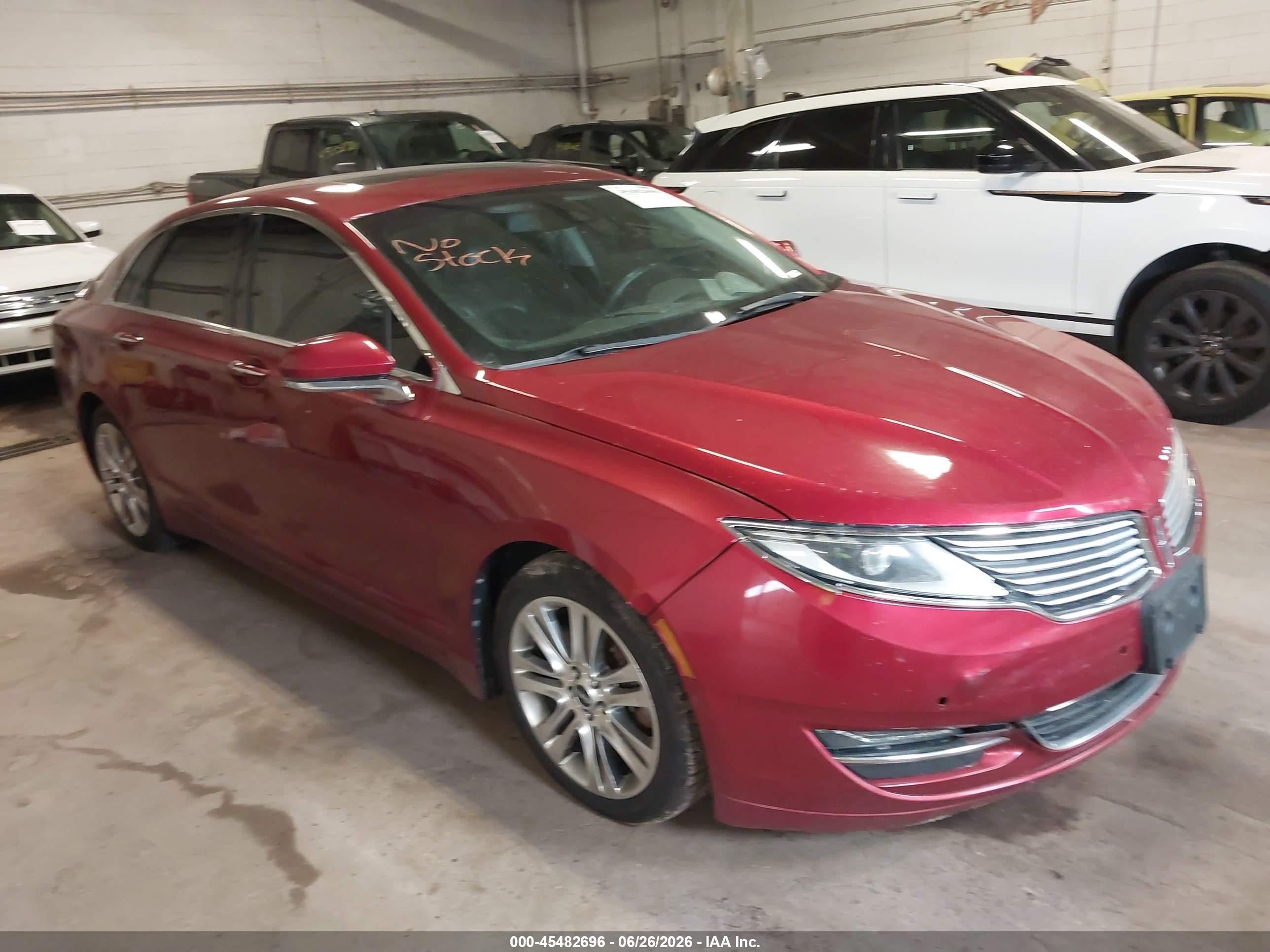 2013 Lincoln MKZ, VIN 3LN6L2JKXDR810332 — Front end