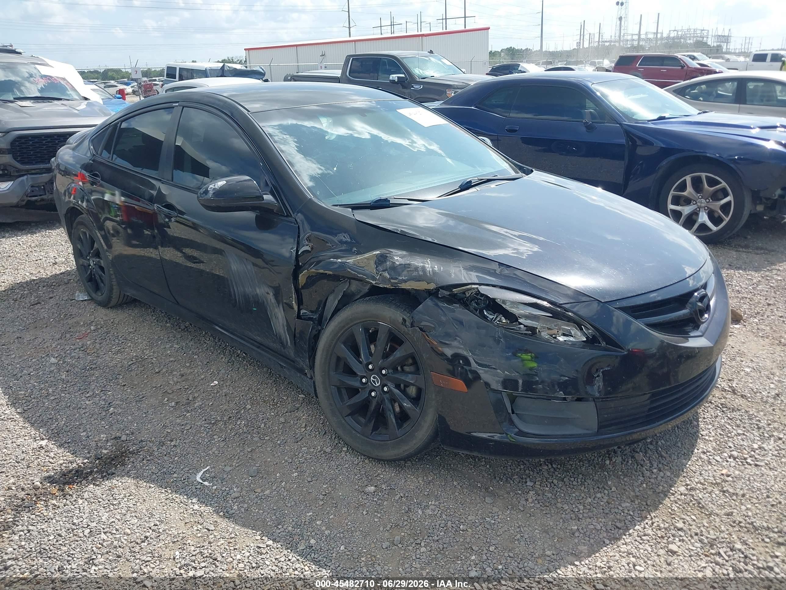 2010 Mazda 6 i Sport, VIN 1YVHZ8BH0A5M27686 — Front end