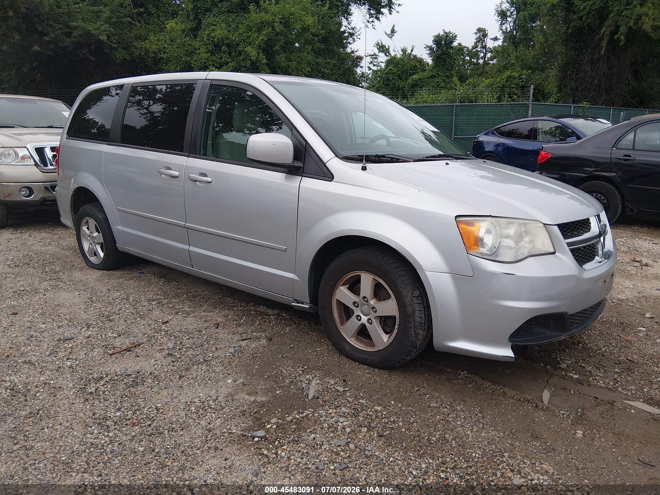 2012 Dodge Grand Caravan SXT, VIN 2C4RDGCG9CR374582 — Обычный износ