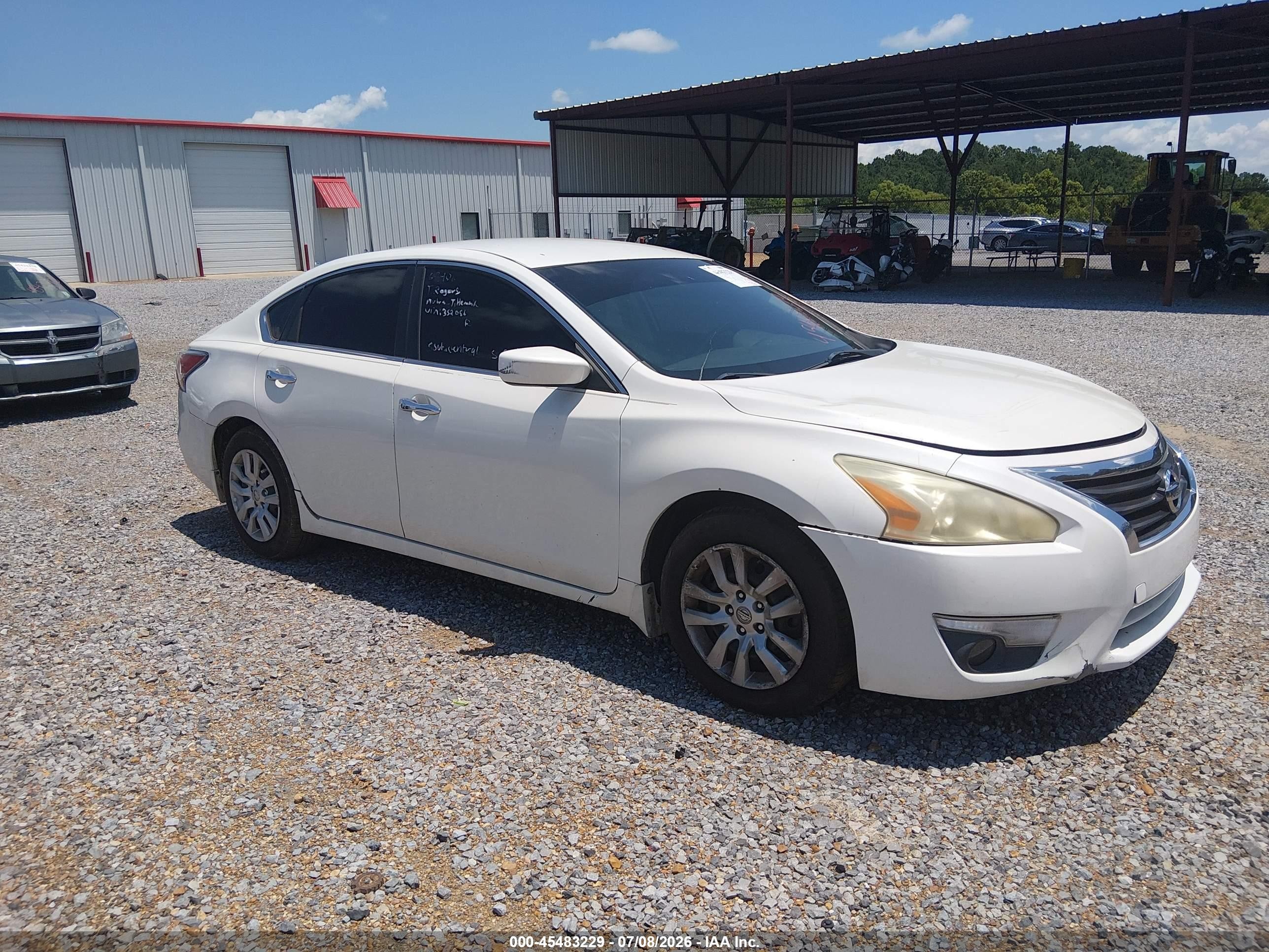 2014 Nissan Altima SL, VIN 1N4AL3AP8EN352056 — Front end