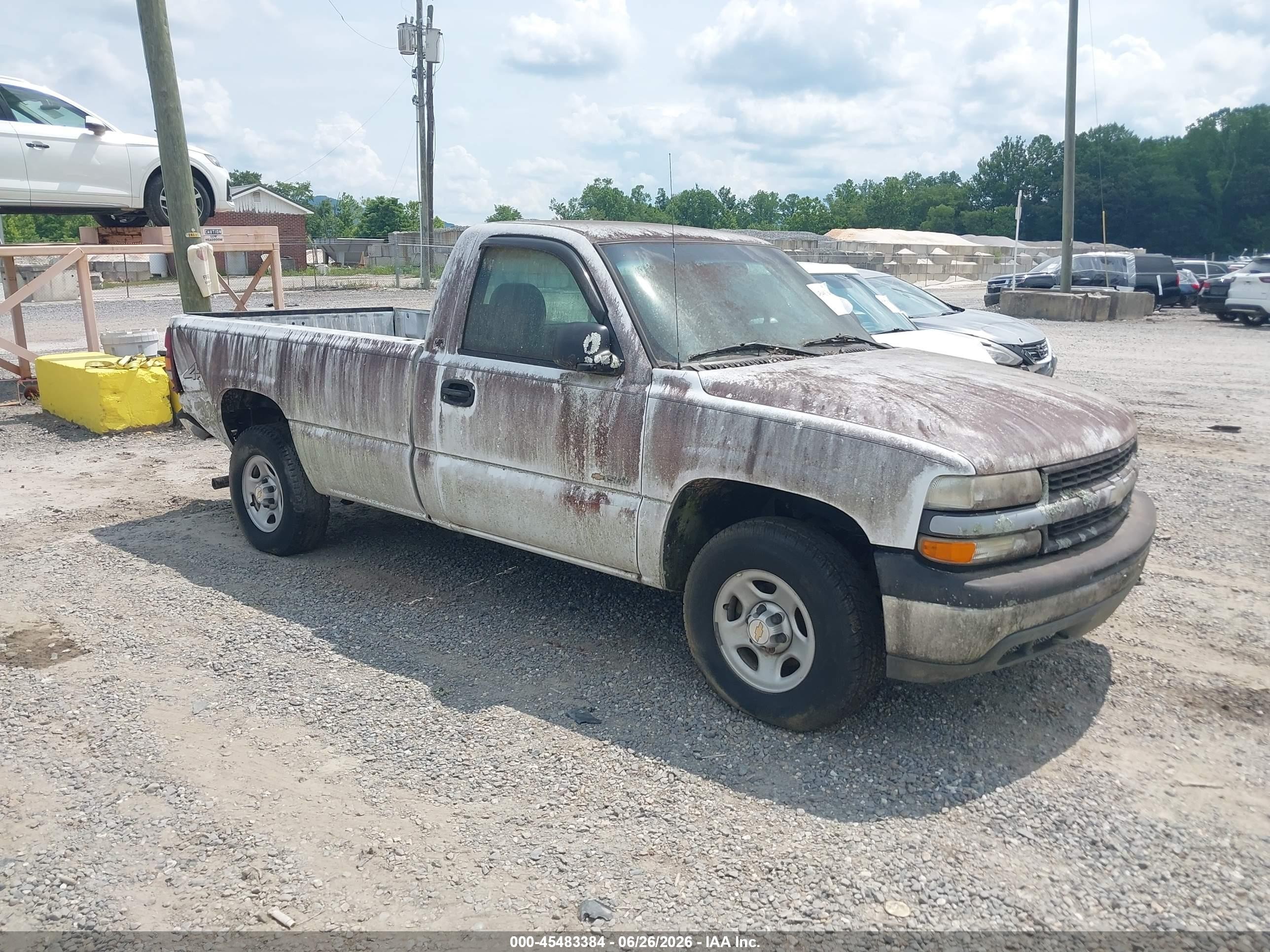 2002 Chevrolet Silverado 1500, VIN 1GCEK14W62Z226952 — Rear end