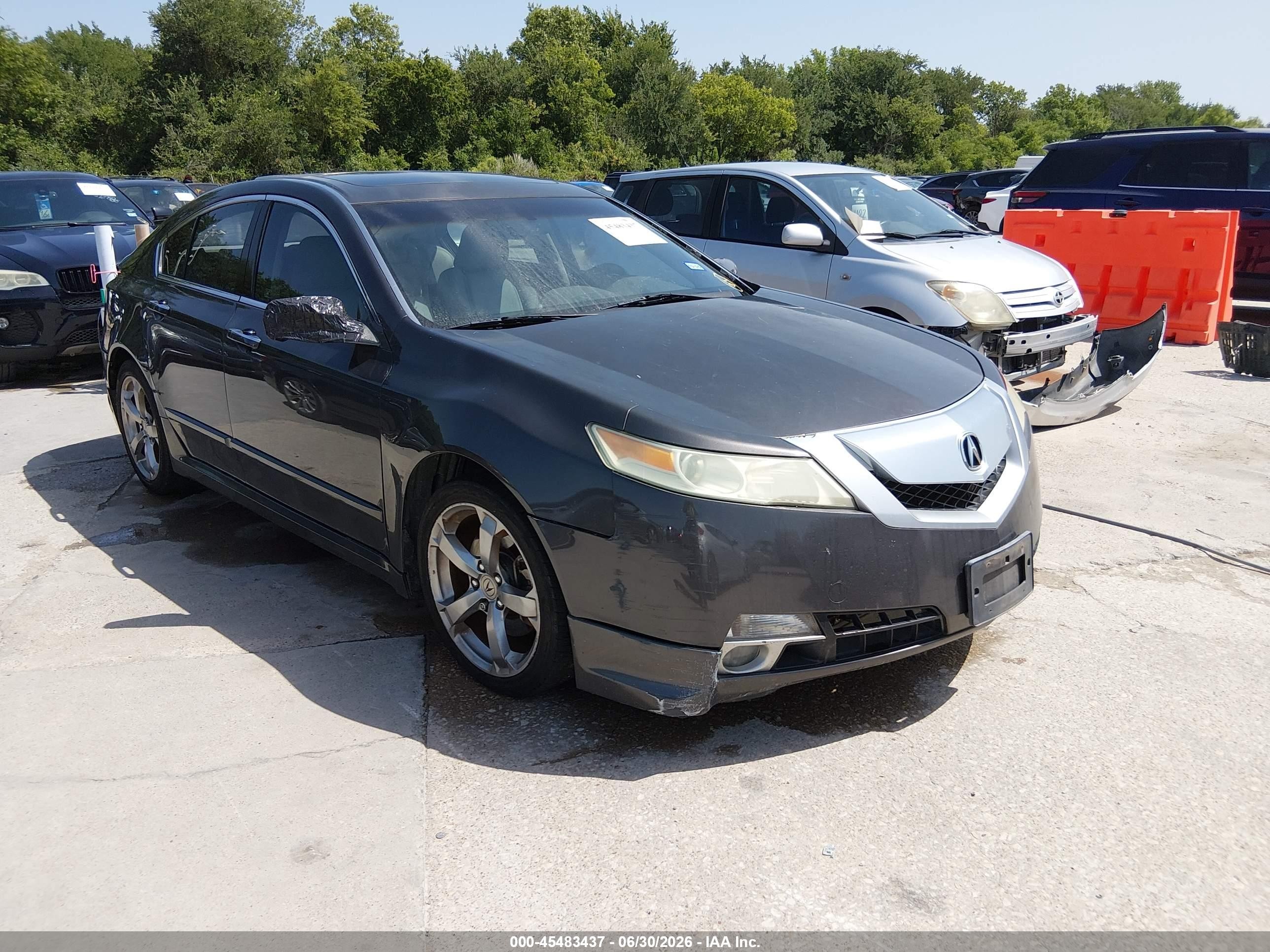 2010 Acura TL Technology, VIN 19UUA9F57AA002055 — Rear end
