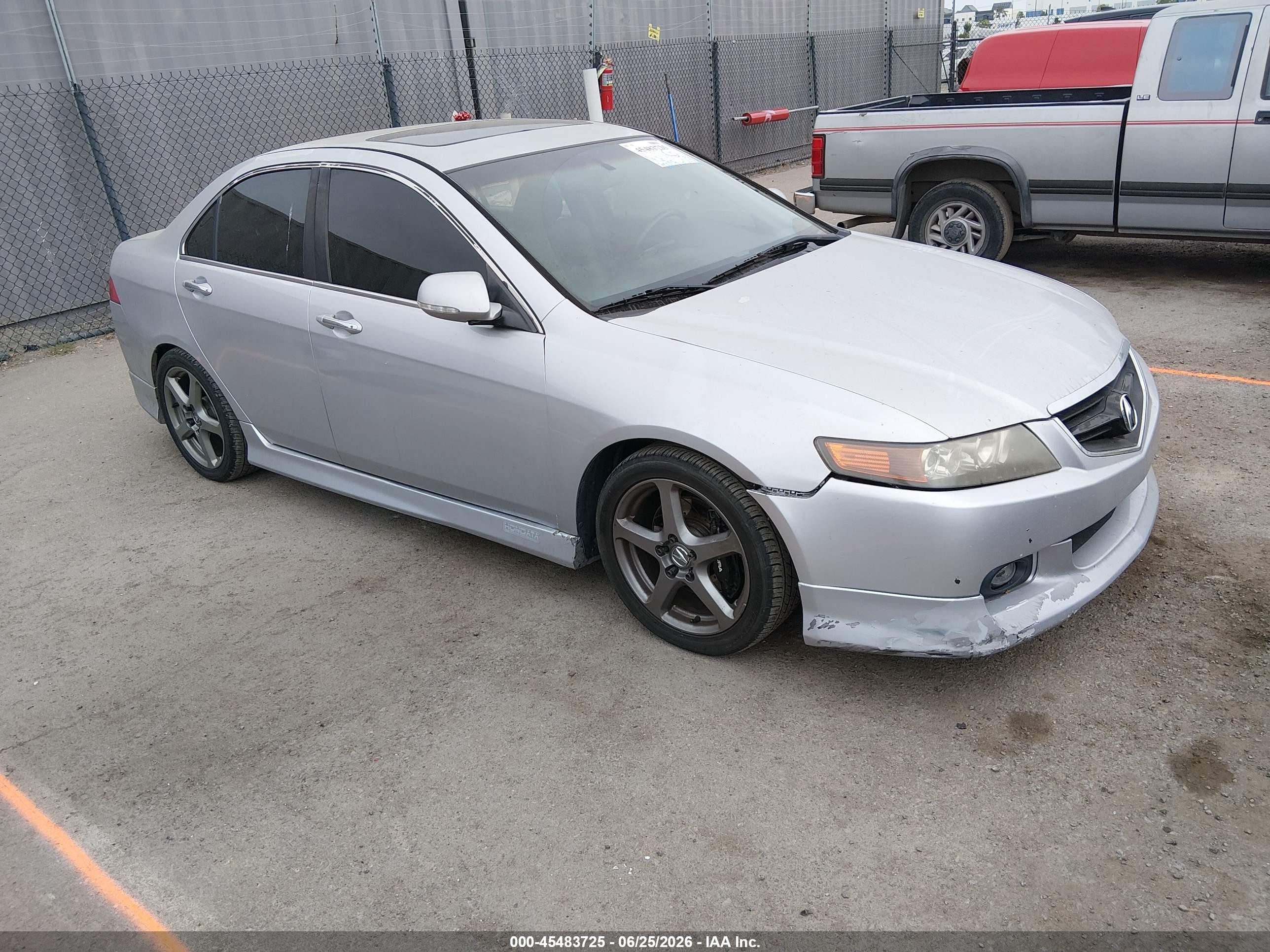 2004 Acura TSX, VIN JH4CL95884C027716 — Front end