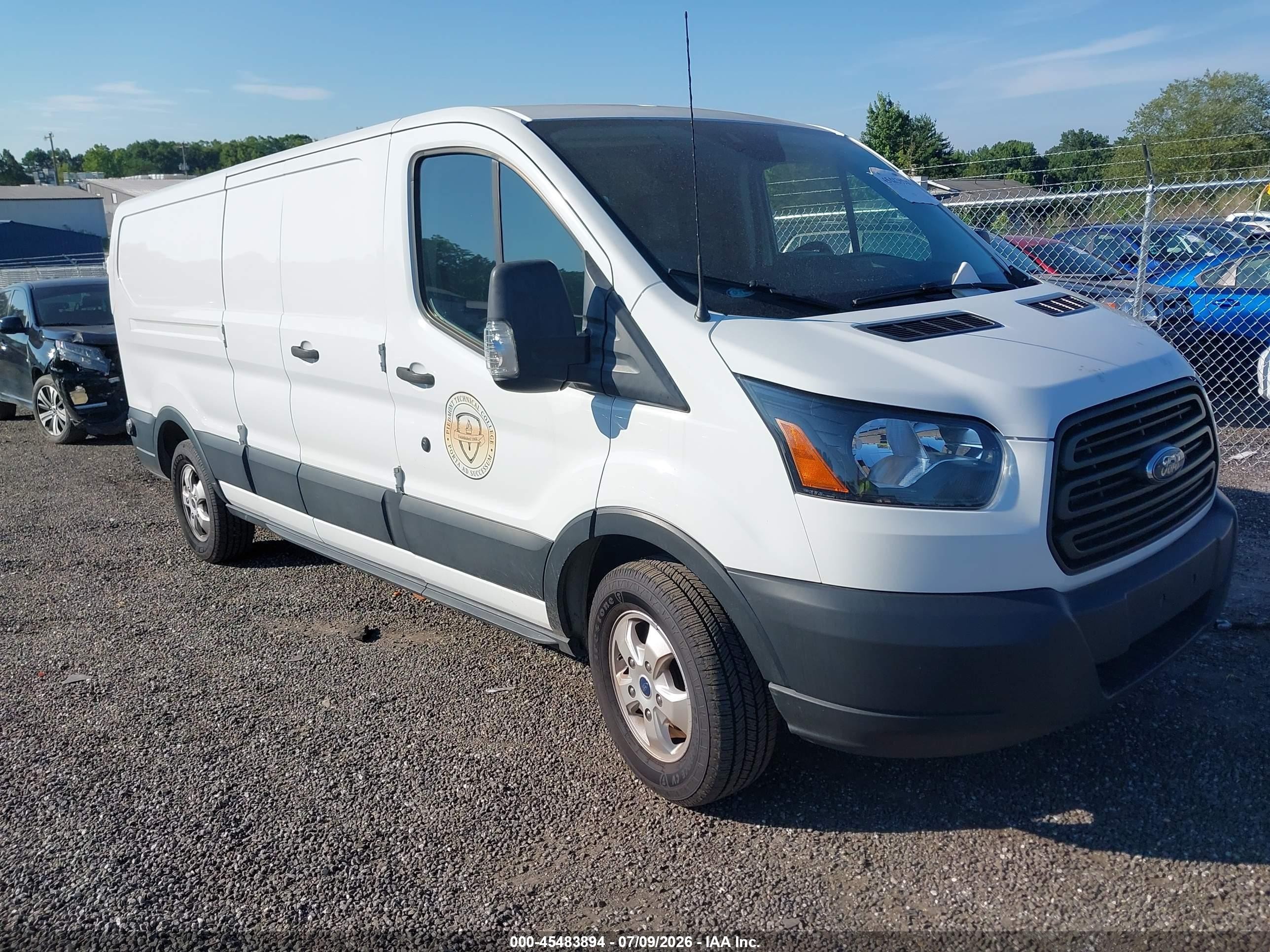 2019 Ford Transit, VIN 1FTYE9ZM5KKA41827 — Rear end
