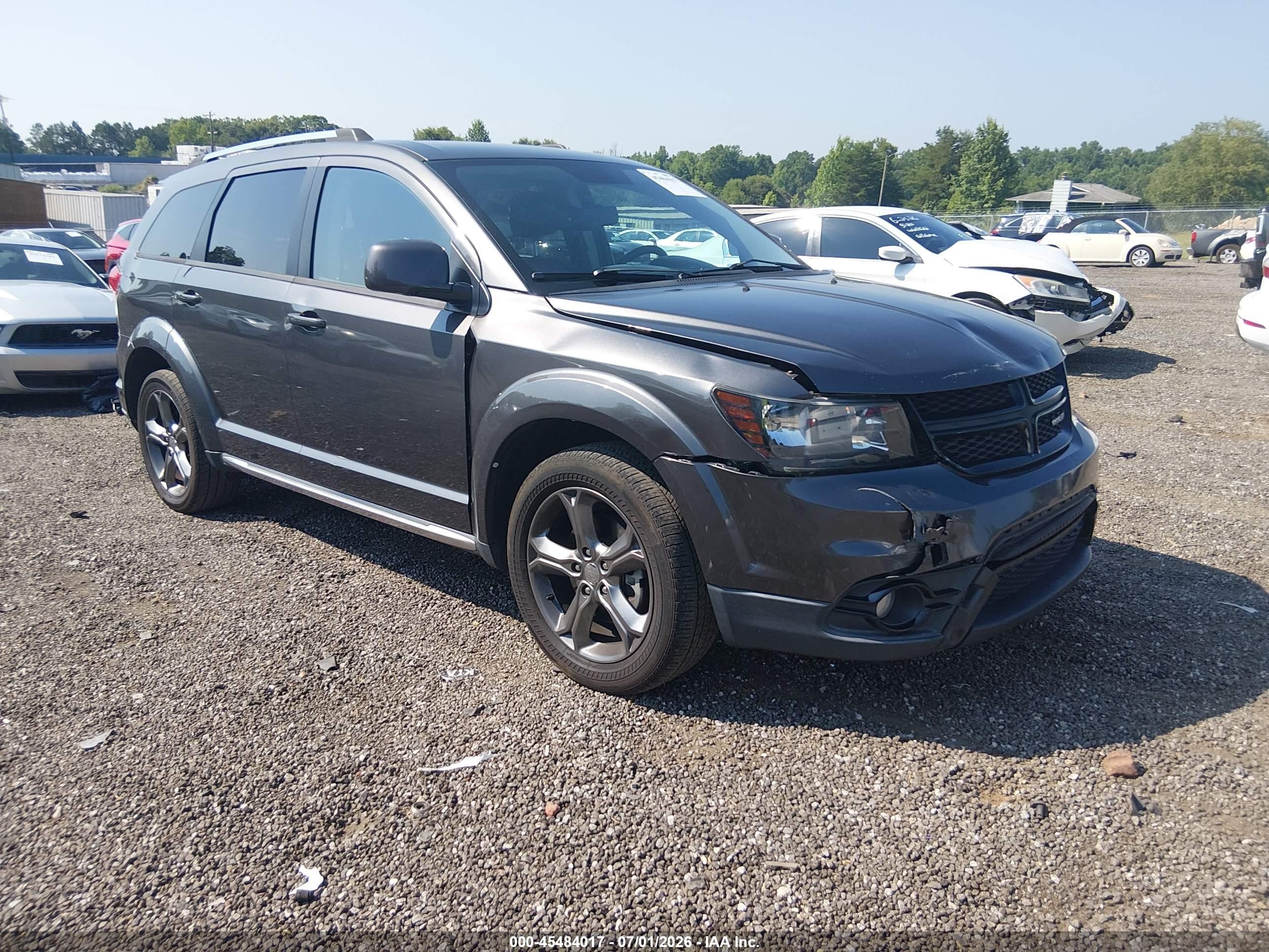 2015 Dodge Journey Crossroad, VIN 3C4PDCGG1FT630726 — Front end