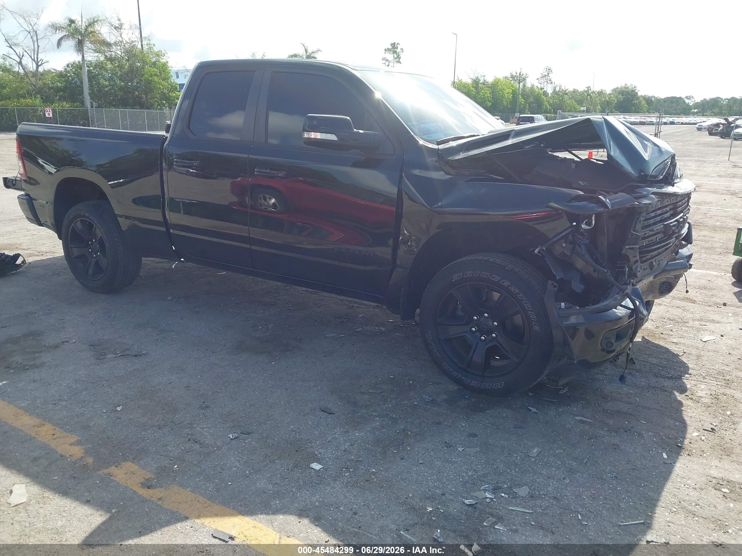 2021 Ram 1500 Big Horn, VIN 1C6RREBT5MN574224 — Front end