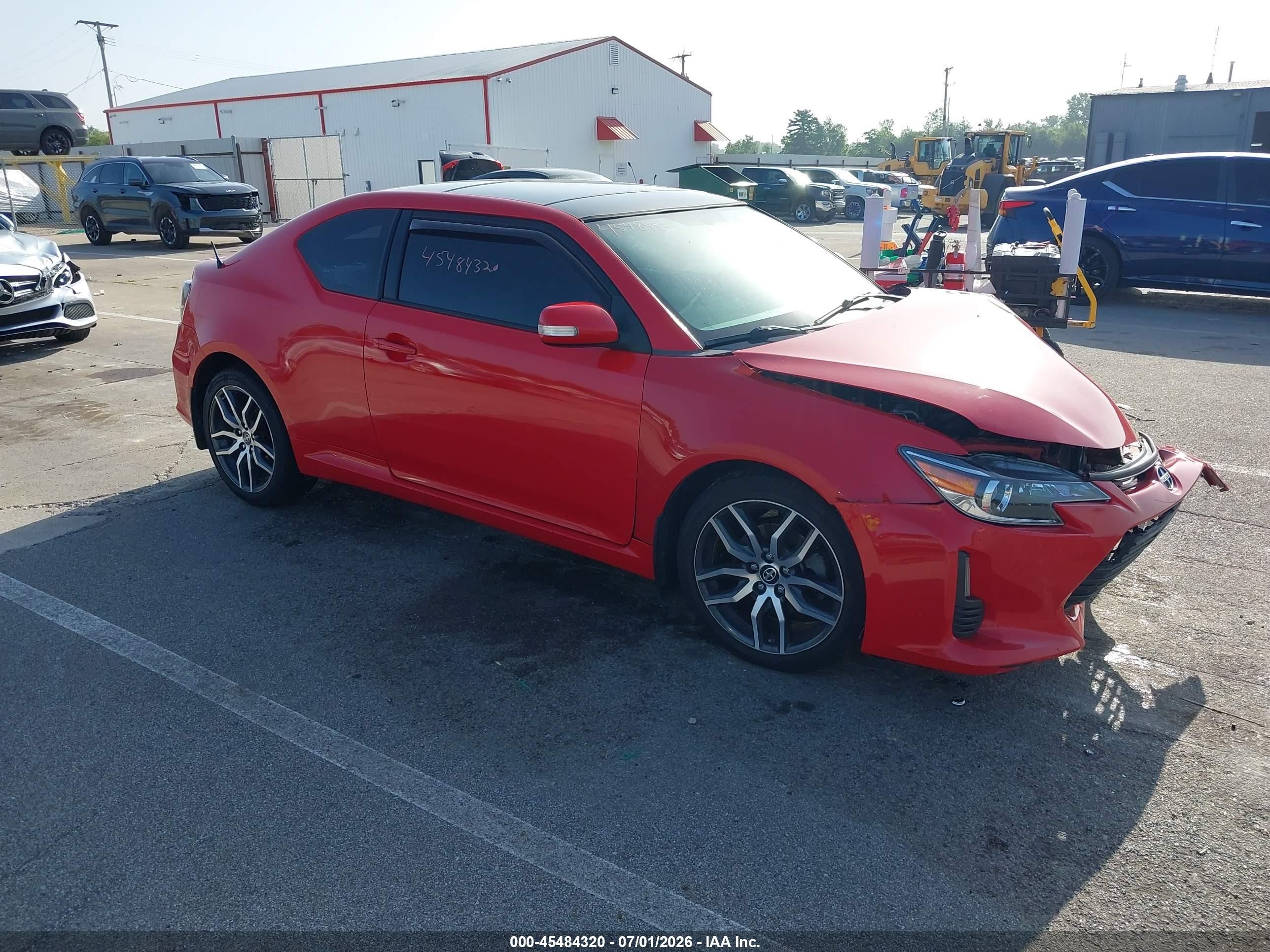 2015 Scion tC, VIN JTKJF5C77F3093883 — Front end
