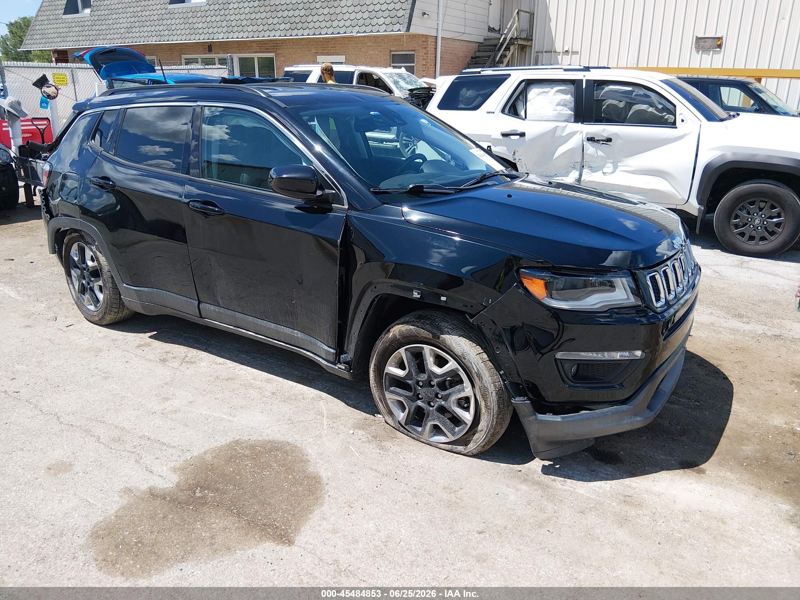 2018 Jeep Compass Latitude, VIN 3C4NJCBB6JT304683 — All over