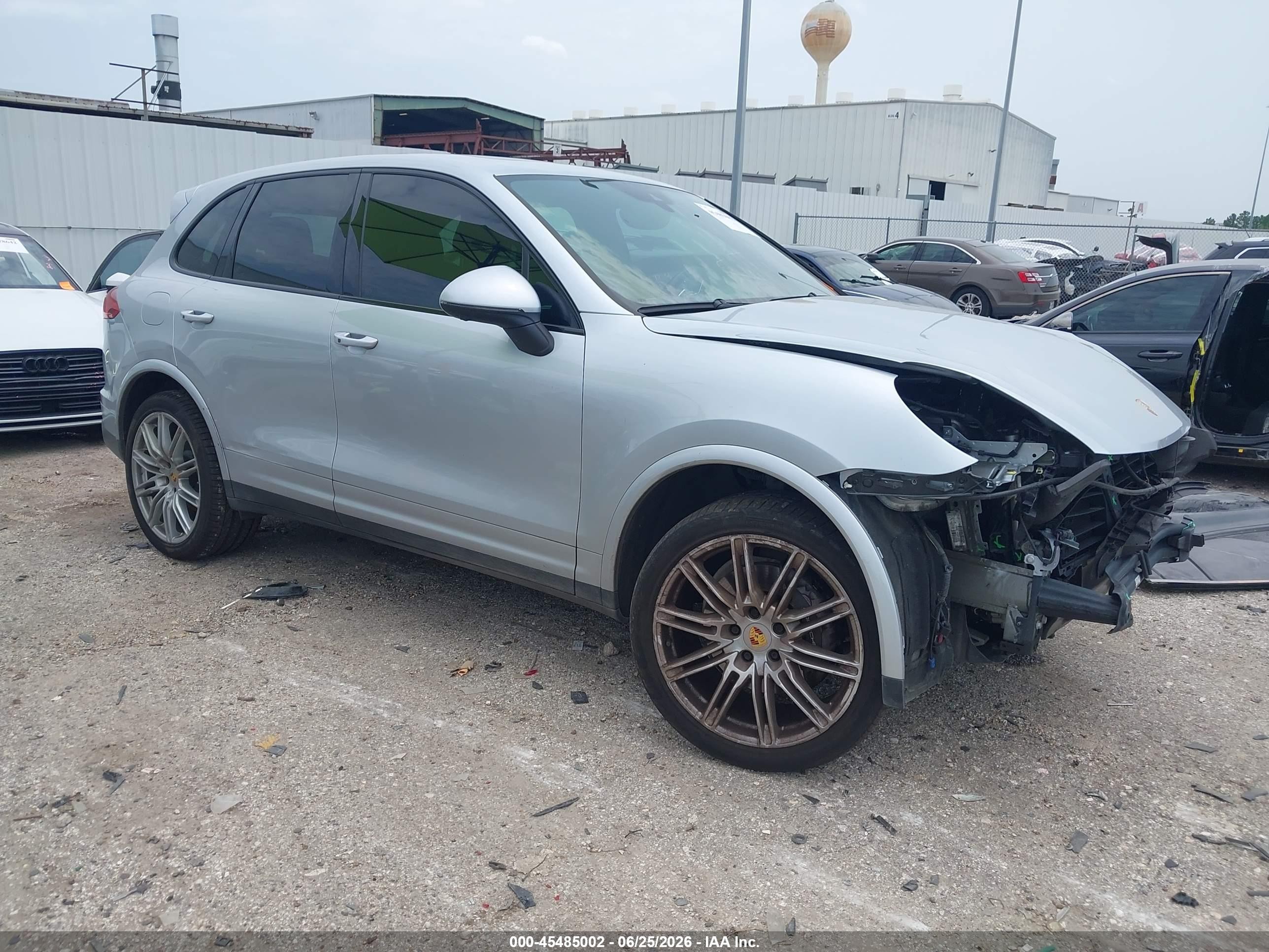 2018 Porsche Cayenne, VIN WP1AA2A24JKA01069 — Front end