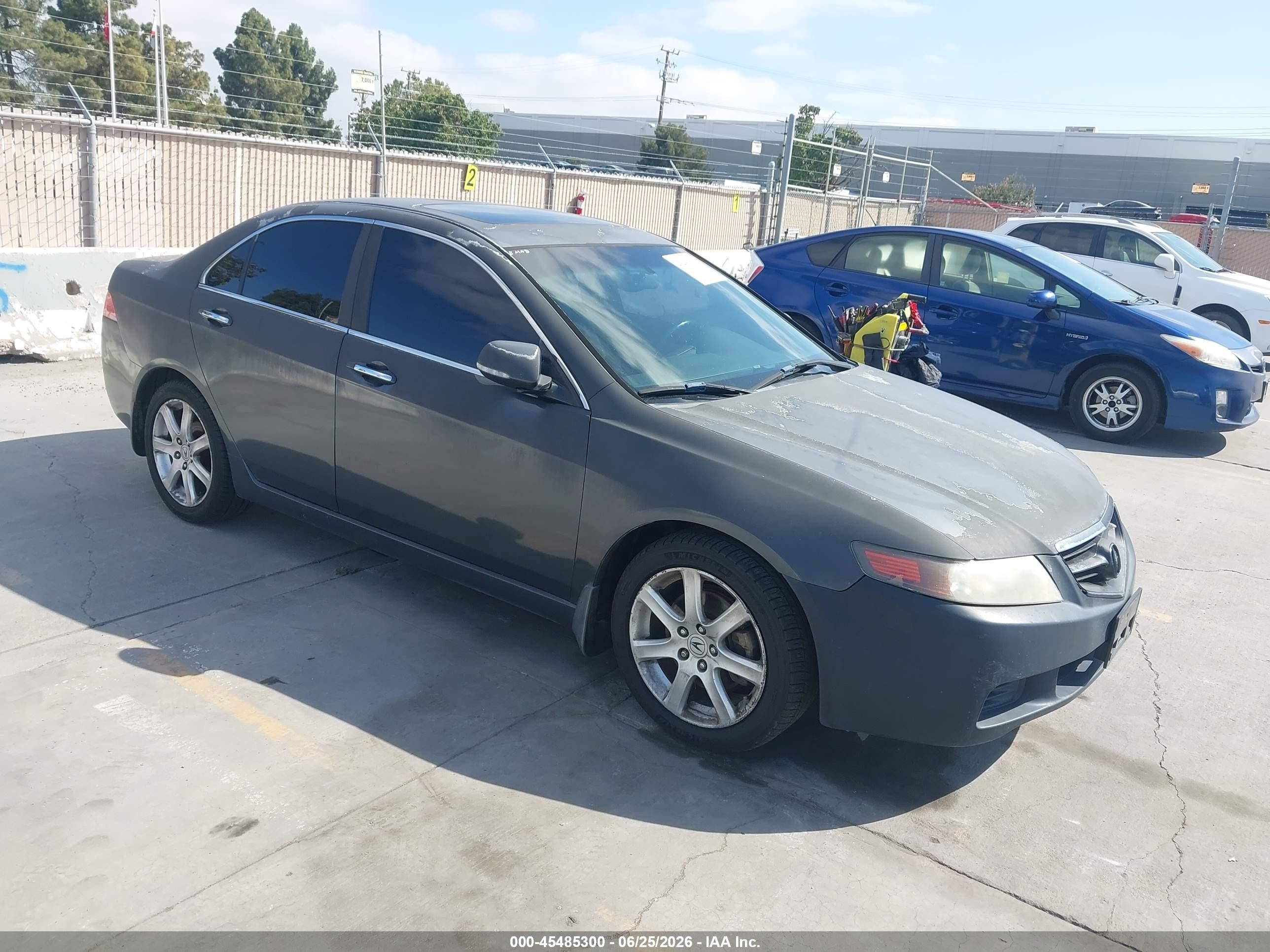 2004 Acura TSX w/Navigation, VIN JH4CL96924C033292 — Normal wear